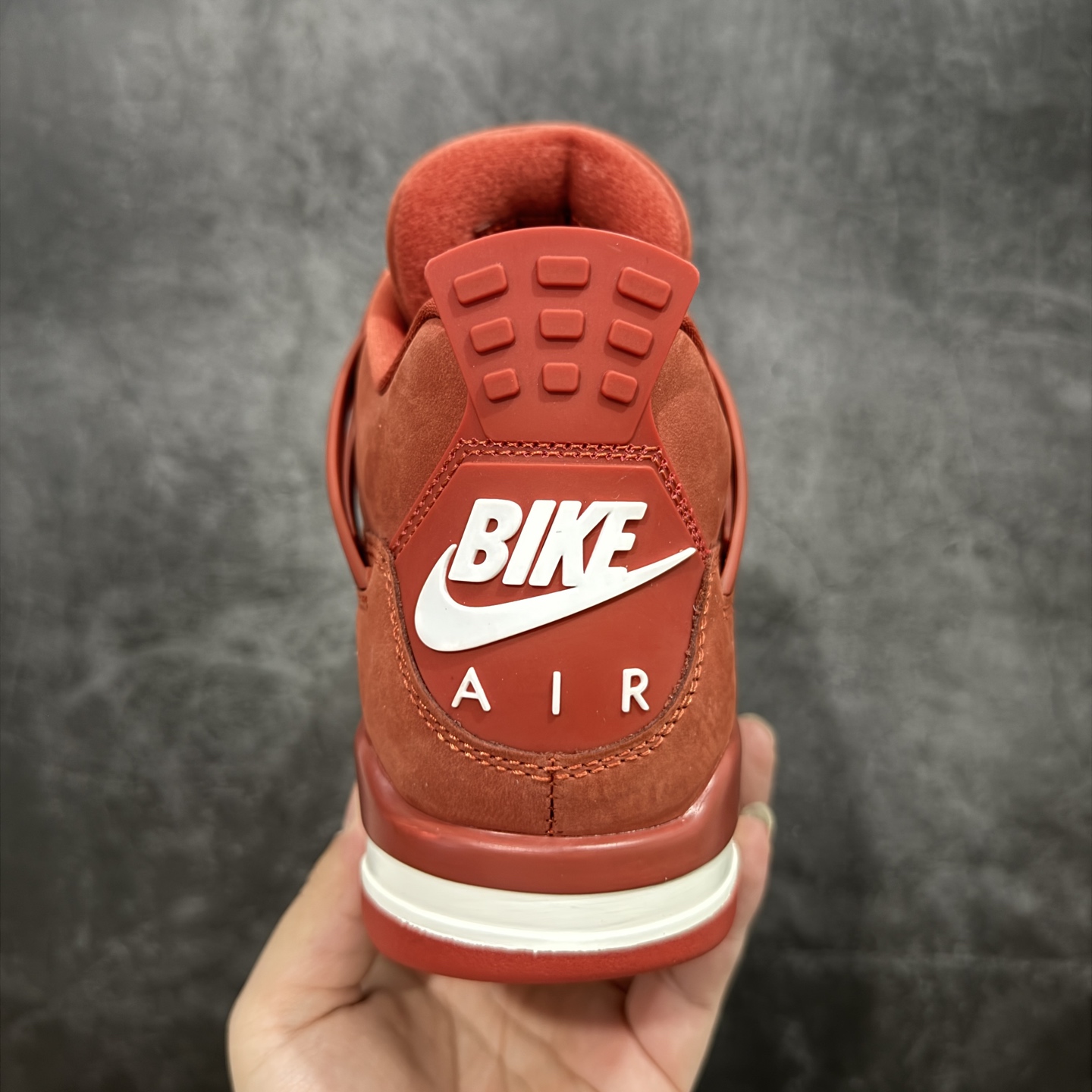 420 原厂版 Nigel Sylvester x Air Jordan AJ4 “Brick by Brick” 联名红砖 HF4340-800
