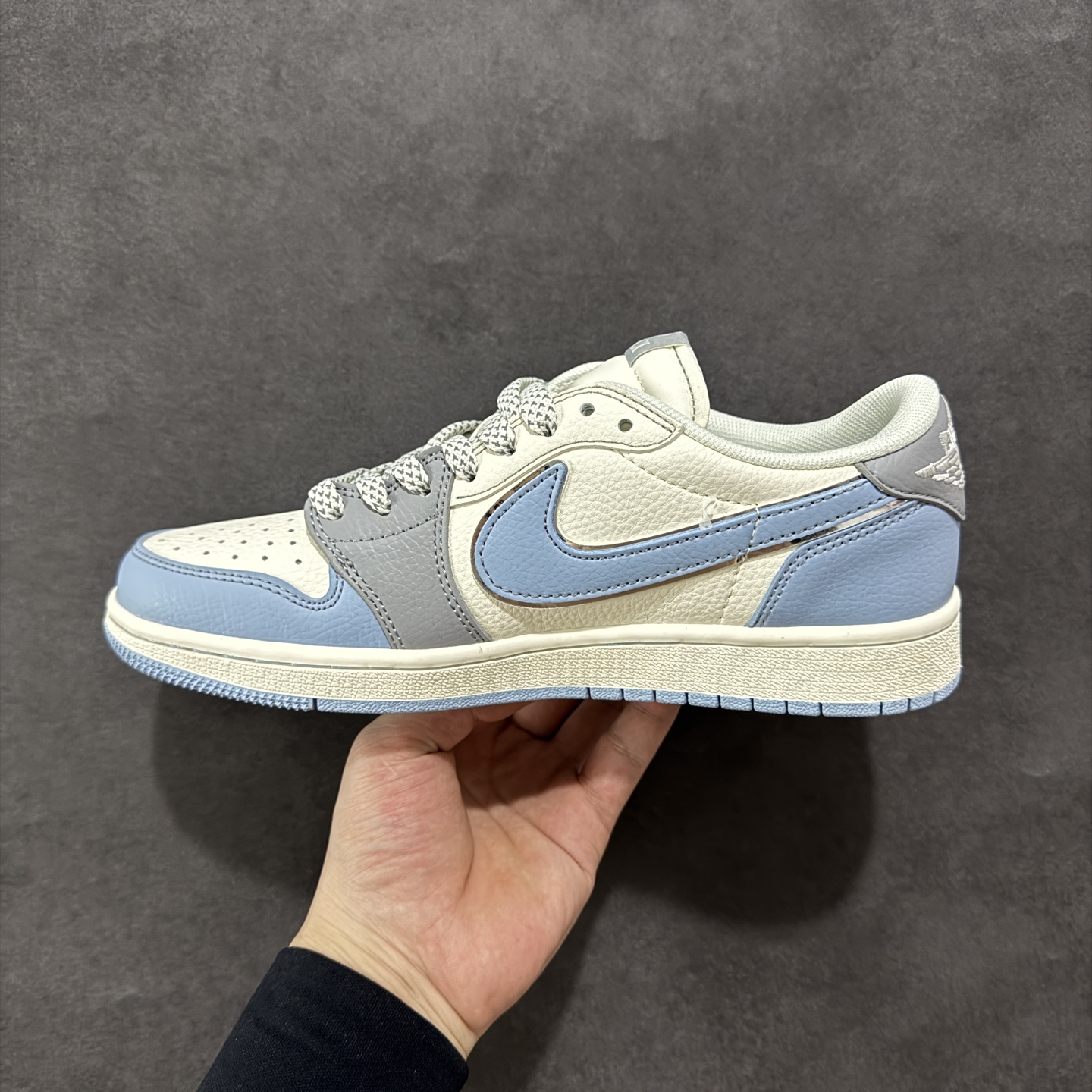 280 定制版Travis Scott x Fragment Design x Air Jordan 1 Low SP AJ1 古驰联名 米灰蓝 低帮文化休闲板鞋 ZH2598-241