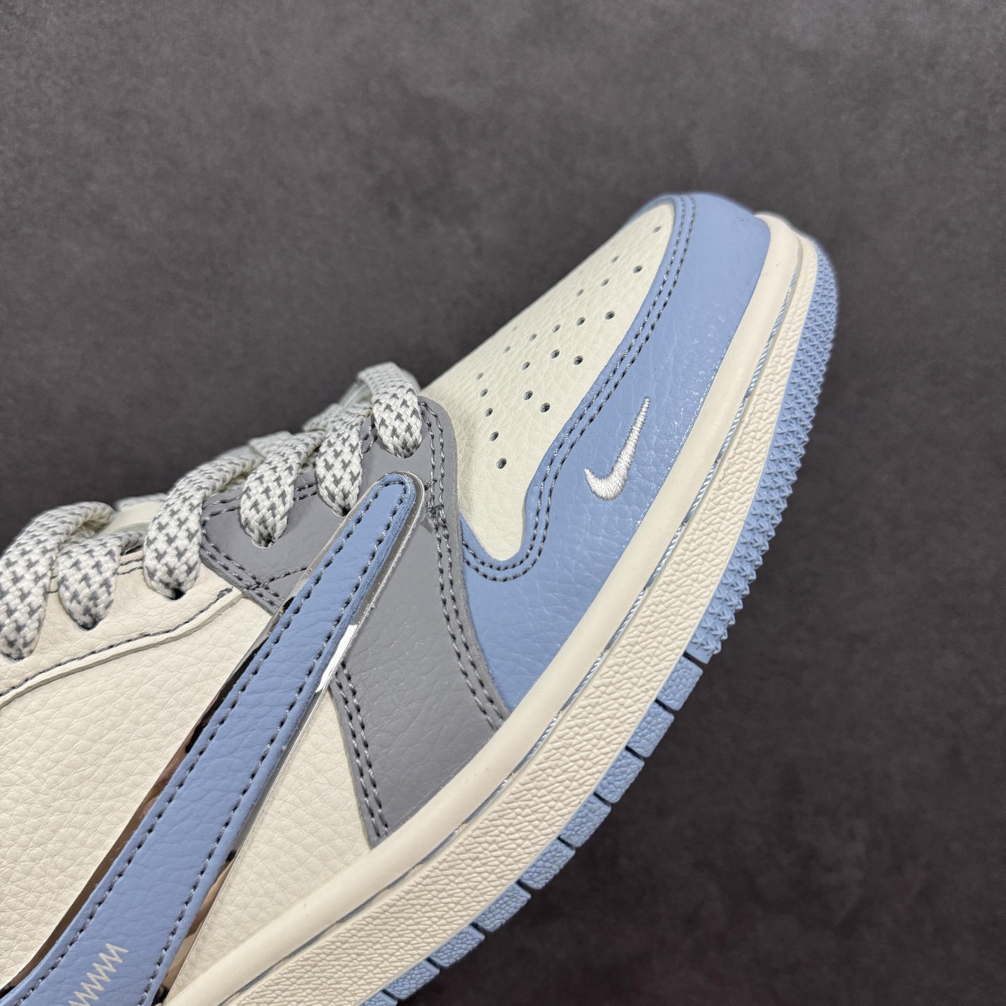 280 定制版Travis Scott x Fragment Design x Air Jordan 1 Low SP AJ1 古驰联名 米灰蓝 低帮文化休闲板鞋 ZH2598-241