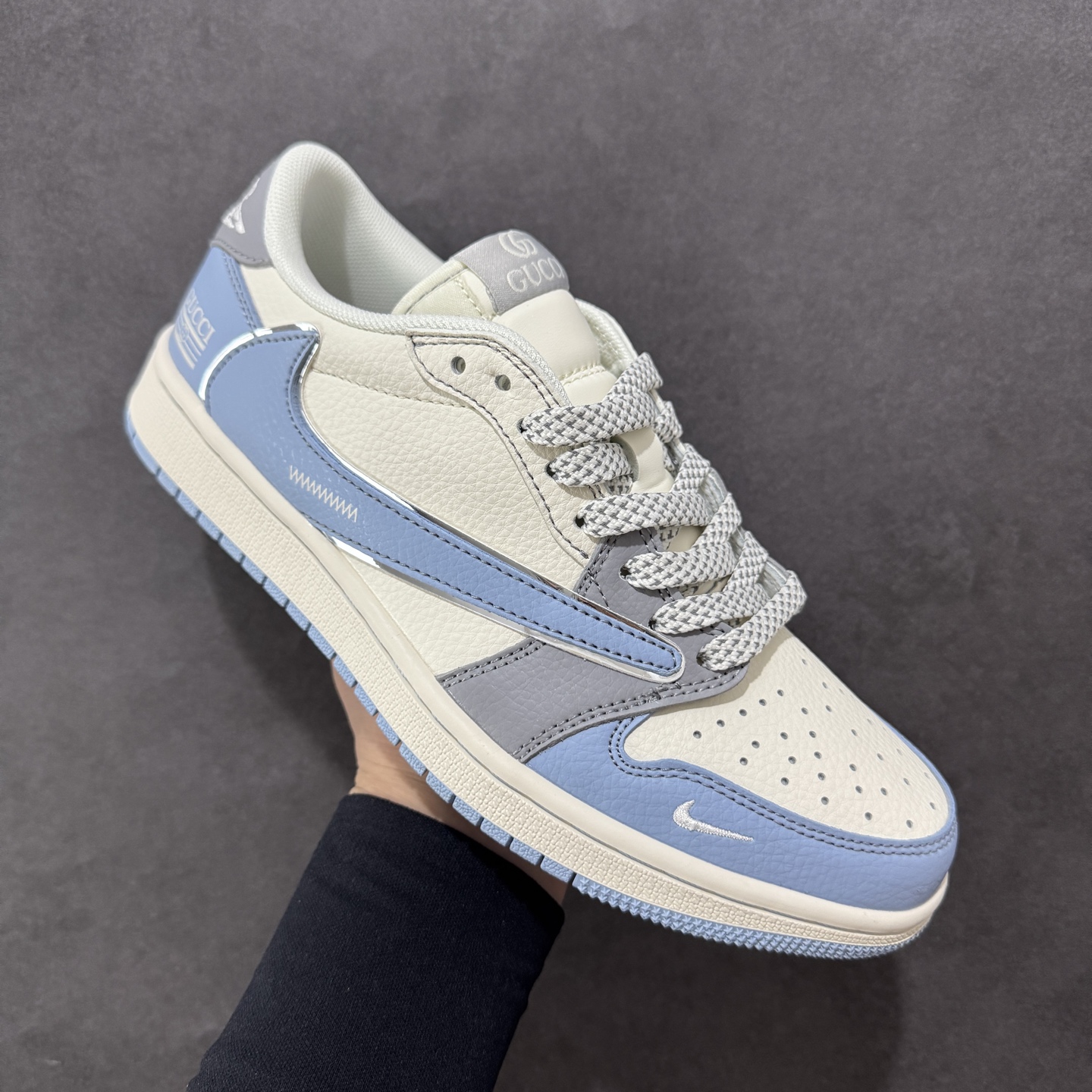 280 定制版Travis Scott x Fragment Design x Air Jordan 1 Low SP AJ1 古驰联名 米灰蓝 低帮文化休闲板鞋 ZH2598-241