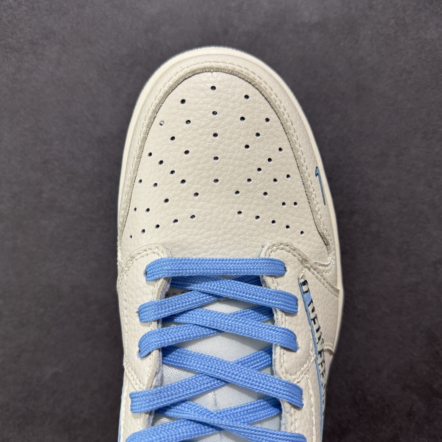 280 定制版Travis Scott x Fragment Design x Air Jordan 1 Low SP AJ1 UN联名 米蓝英文勾 低帮文化休闲板鞋 LD2025-013