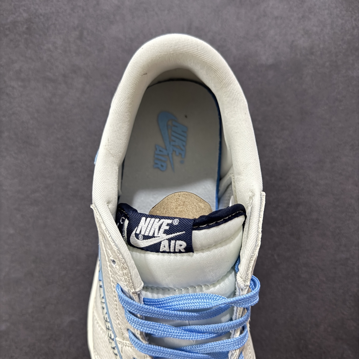 280 定制版Travis Scott x Fragment Design x Air Jordan 1 Low SP AJ1 UN联名 米蓝英文勾 低帮文化休闲板鞋 LD2025-013