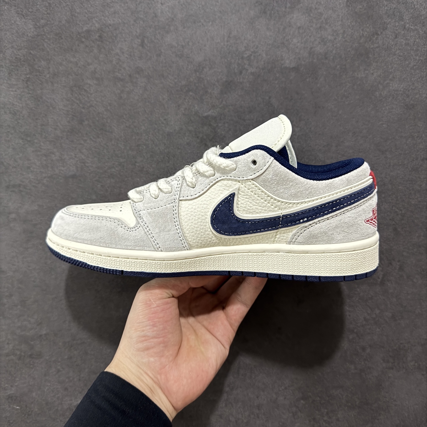 280 定制版Air Jordan 1 Low AJ1 乔1 斯图西联名 猪八深蓝勾 高端定制 低帮复古篮球鞋 YX5066-303