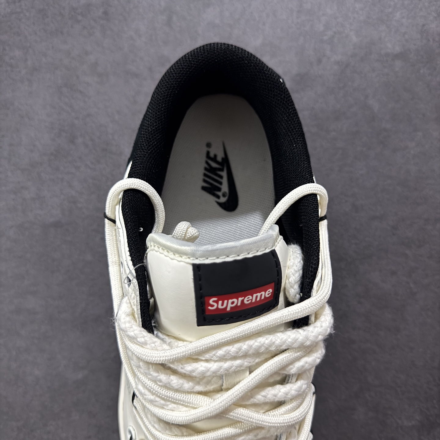 300 定制版Nike SB Dunk Low Sup系列 绑带米白黑勾 周年高端定制 低帮休闲板鞋 YX5066-282