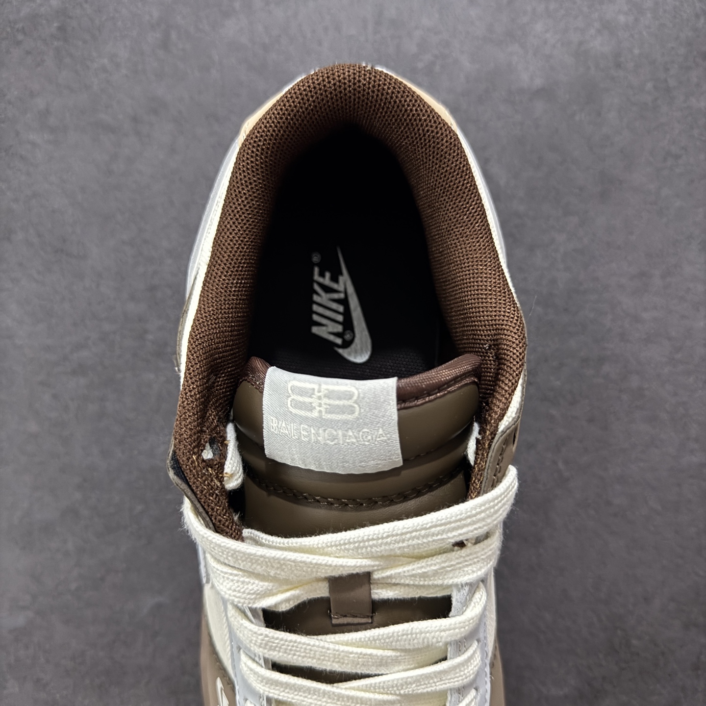 260 定制版海外爆款限量发售！高端定制Nike SB Dunk Low 巴黎世家联名--- 帆布灰灰褐 高端定制 低帮休闲板鞋 XD1588-201