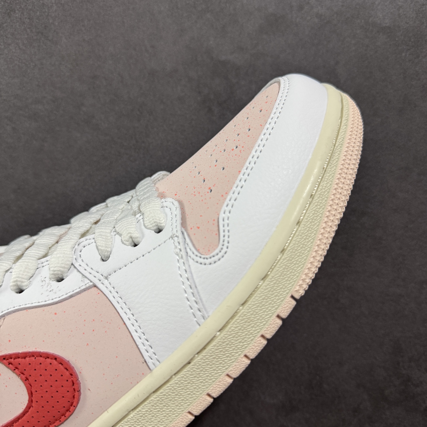 200 K版Air Jordan AJ1 Low 低帮白粉红 IB8156-133