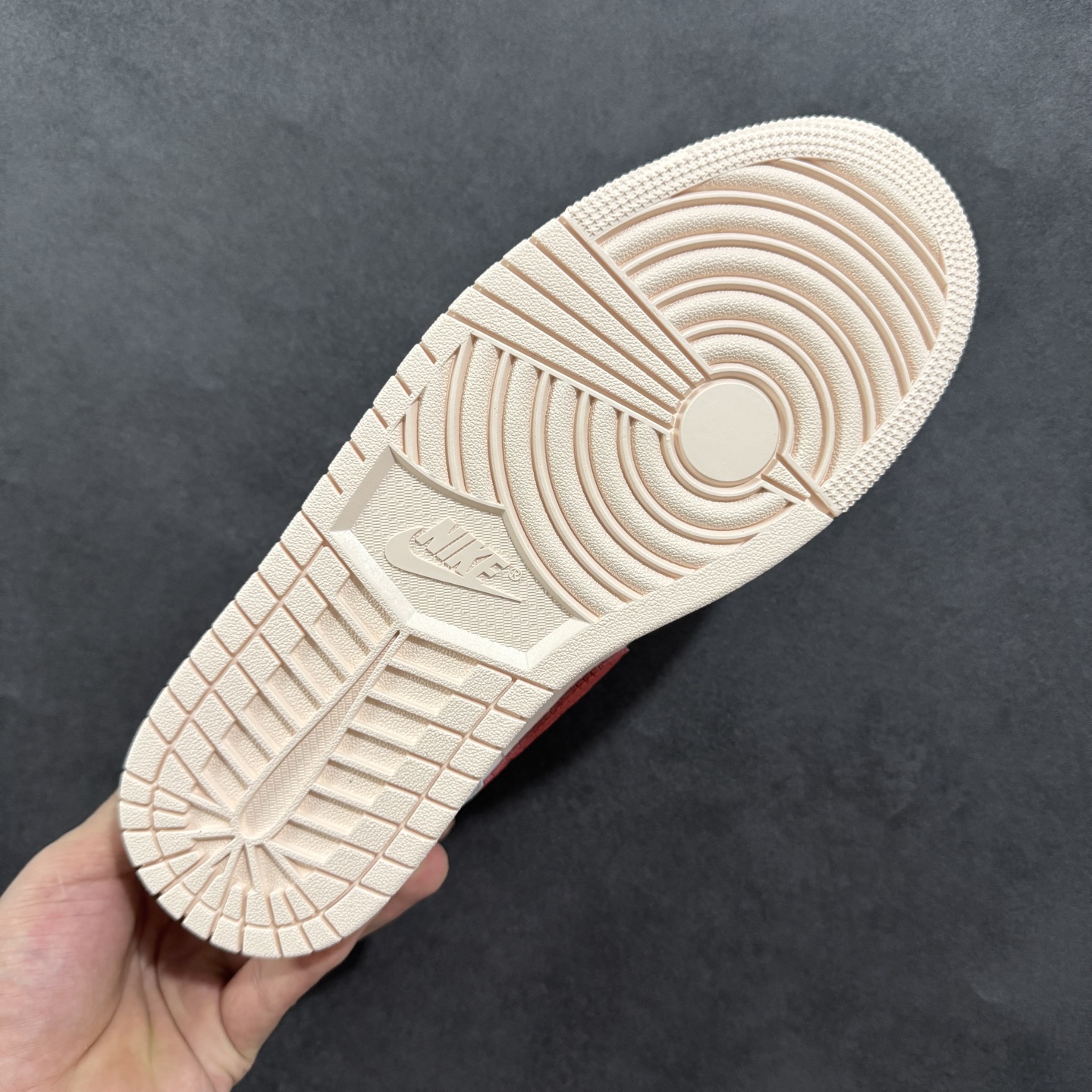 200 K版Air Jordan AJ1 Low 低帮白粉红 IB8156-133