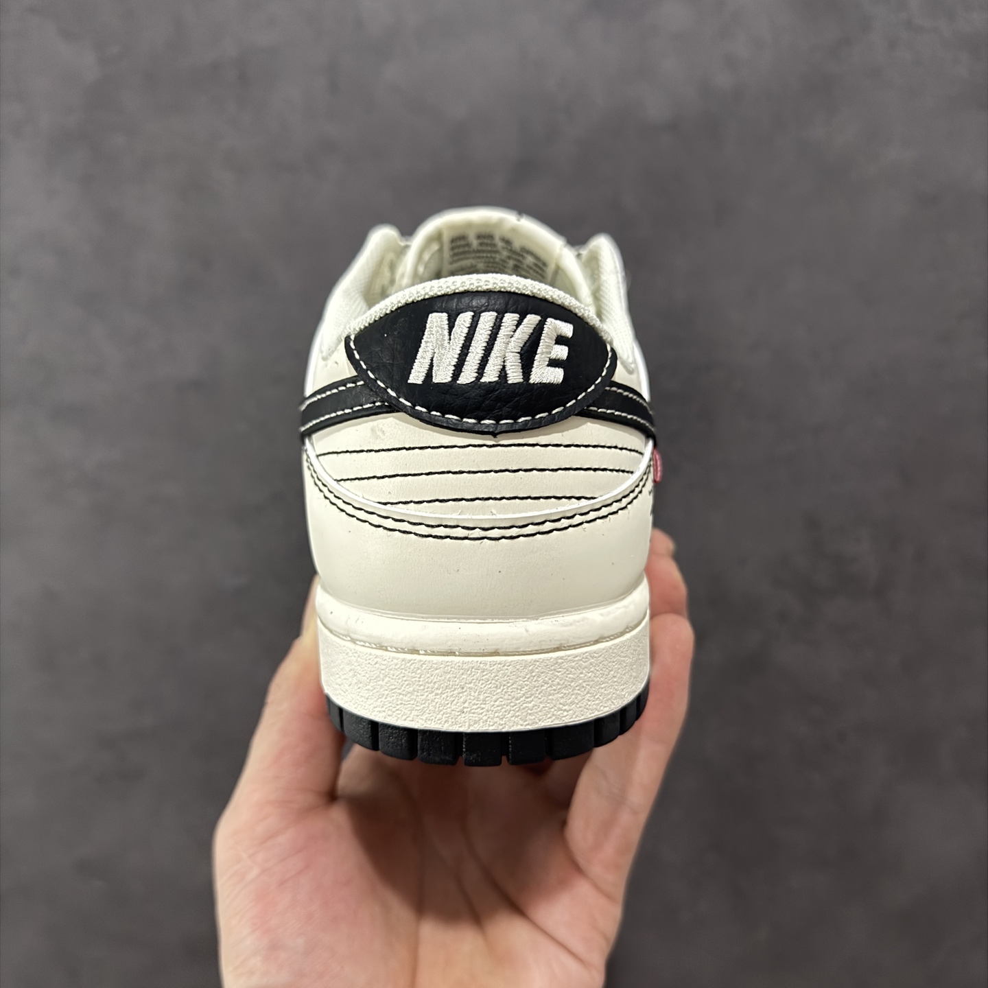 260 定制版Nike SB Dunk Low x 斯图西联名 BZ2501-101