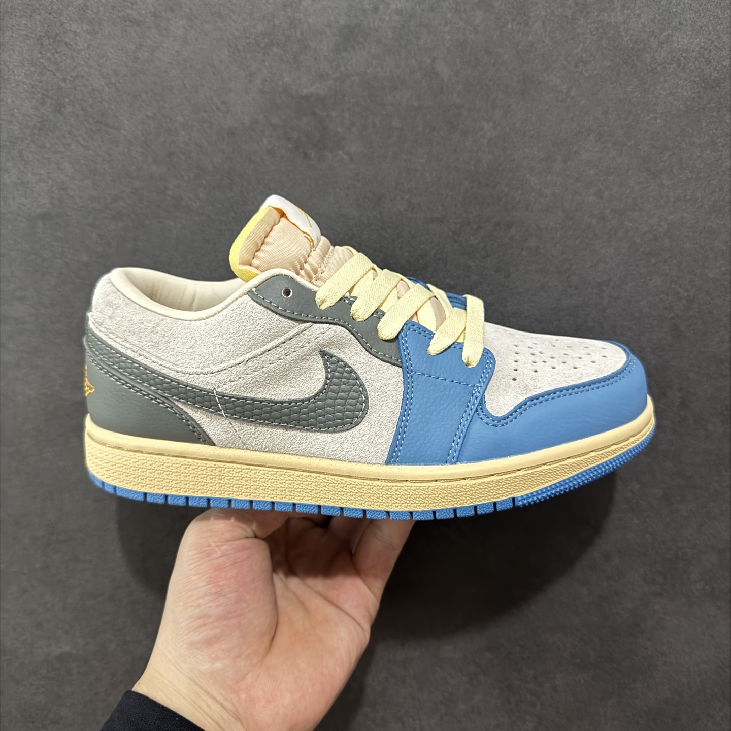 图片[2]-【GQ福利】AJ1 Low 系列 全头层高版本9色 知名外贸大厂出口订单！品质细节实拍如图，售前 售后 无忧！两位数的价格，各位放心大胆冲！ 尺码：36-46-选品中心