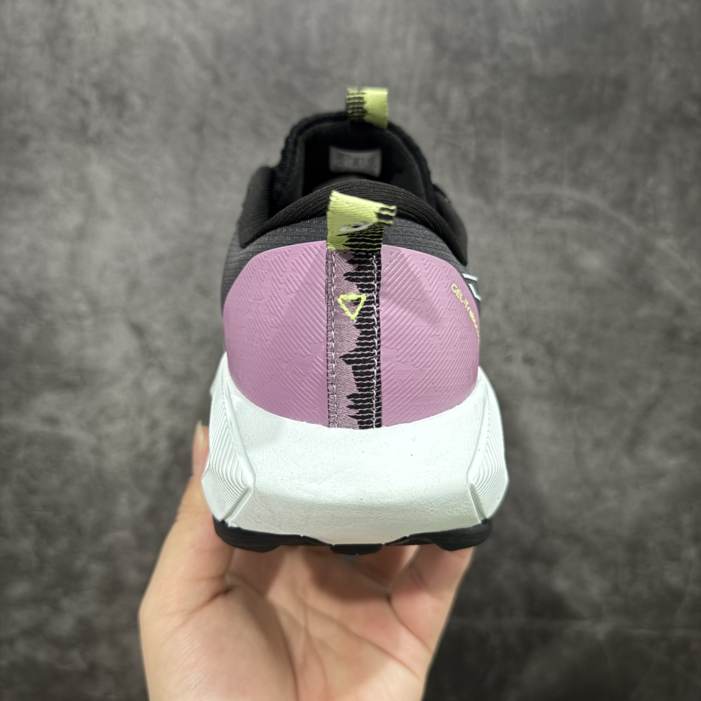 图片[4]-【公司级】Asics Gel-Trabuco 13 亚瑟士复古透气休闲鞋缓震男子耐磨跑步鞋  #鞋面采用无缝线鞋面，贴合脚型，穿着舒适；中底360°环绕式GL，提供良好的缓冲性能；  尺码：36 37 37.5 38 39 39.5 40 40.5 41.5 42 42.5 43.5 44 45-选品中心