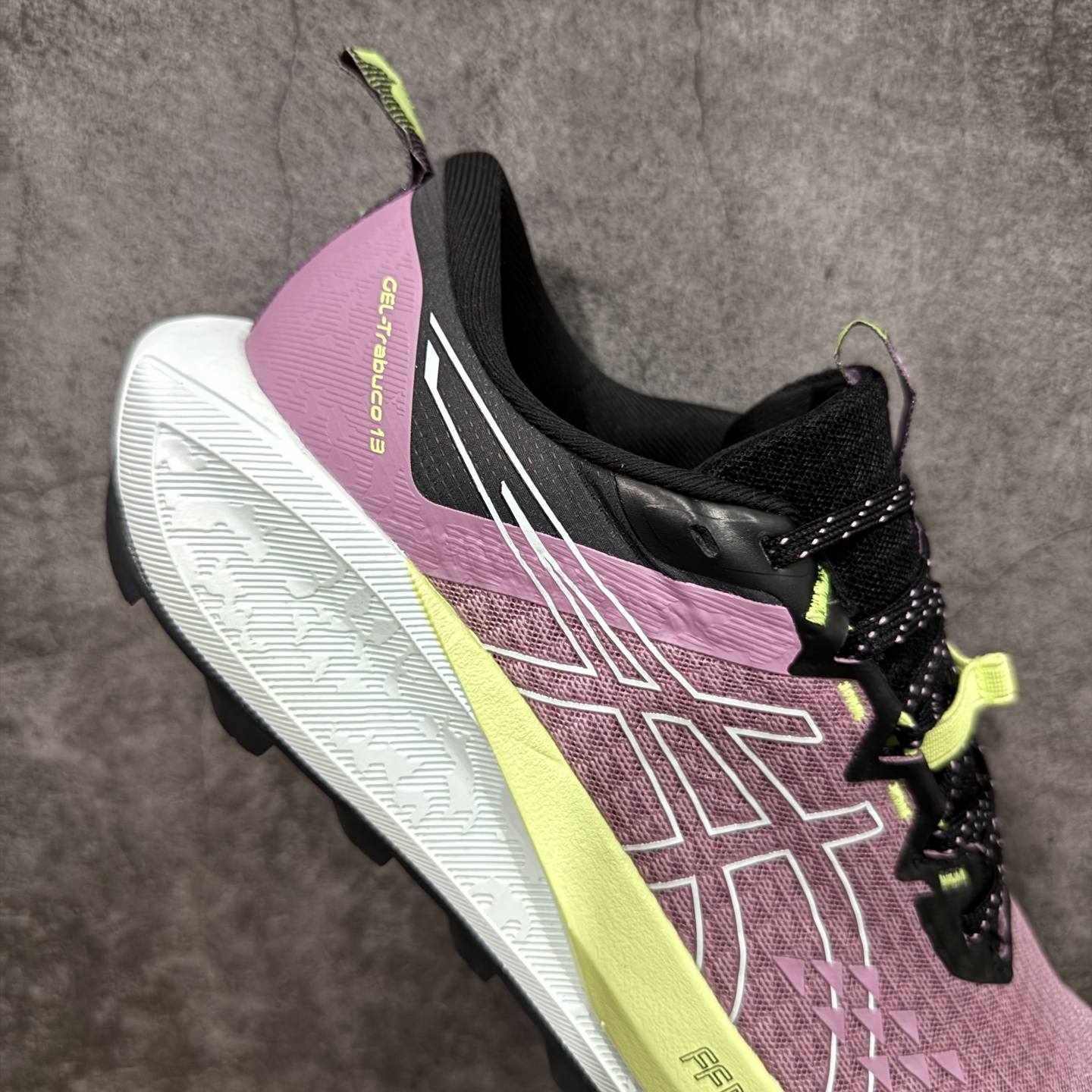 图片[7]-【公司级】Asics Gel-Trabuco 13 亚瑟士复古透气休闲鞋缓震男子耐磨跑步鞋  #鞋面采用无缝线鞋面，贴合脚型，穿着舒适；中底360°环绕式GL，提供良好的缓冲性能；  尺码：36 37 37.5 38 39 39.5 40 40.5 41.5 42 42.5 43.5 44 45-选品中心