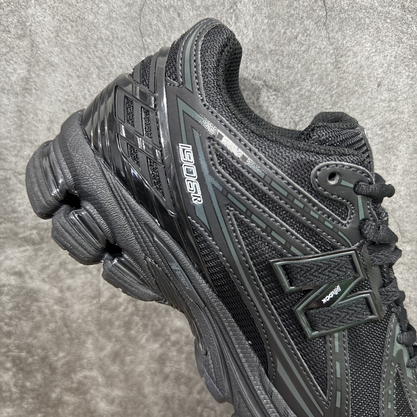 240 纯原版NB新百伦New Balance M1906R M1906RBB 系列复古老爹风休闲运动慢跑鞋