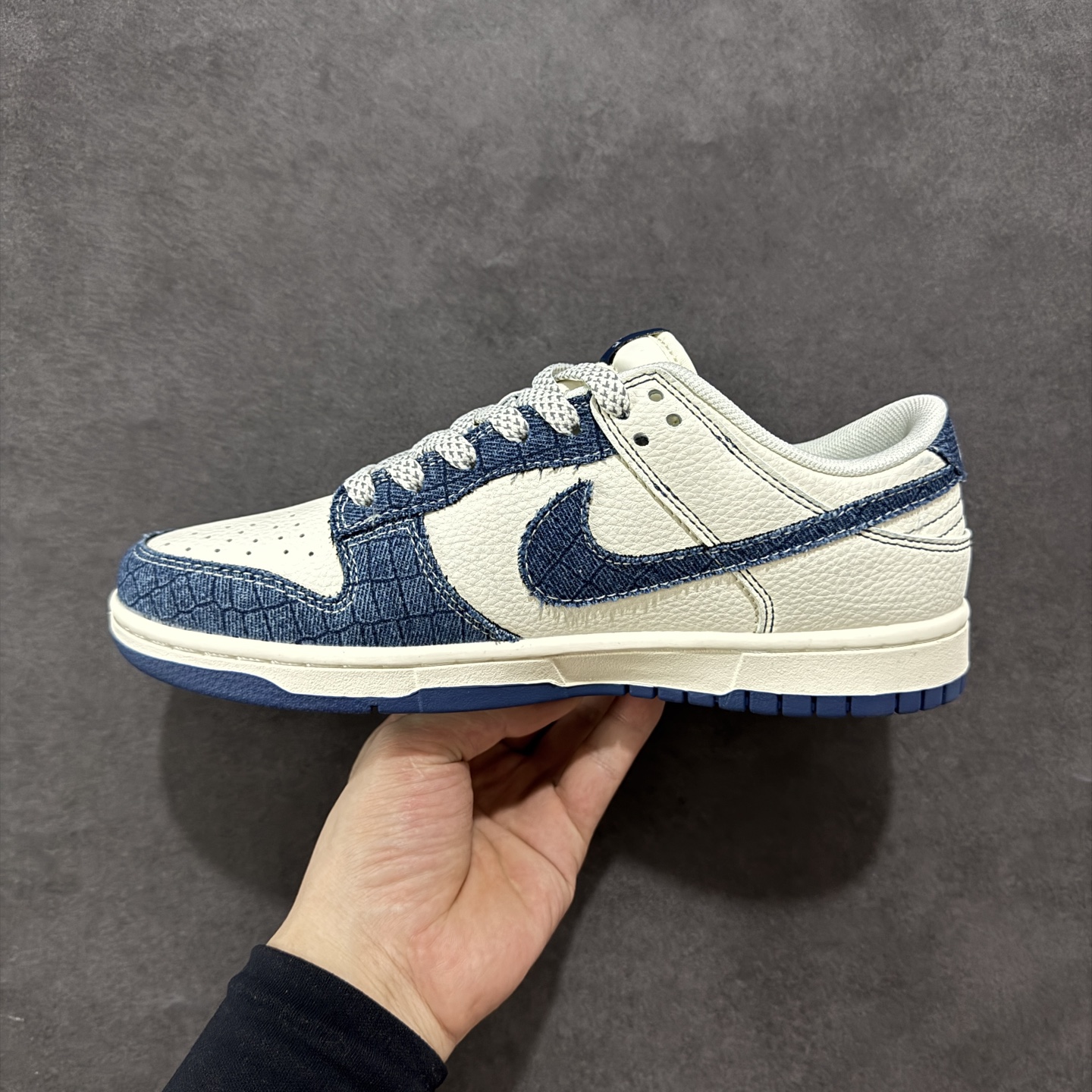 280 定制版Nk SB Dunk Low 定制配色 Lv联名 Dunk系列复古低帮休闲百搭板鞋 FC1688-221