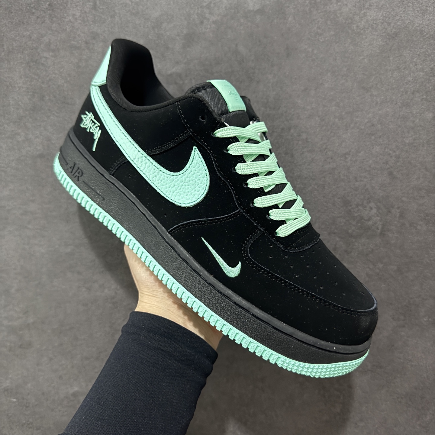 260 定制版Nike Air Force 1'07 Low 斯图西联名 蒂芙尼 空军一号低帮休闲板鞋 DF0188-045