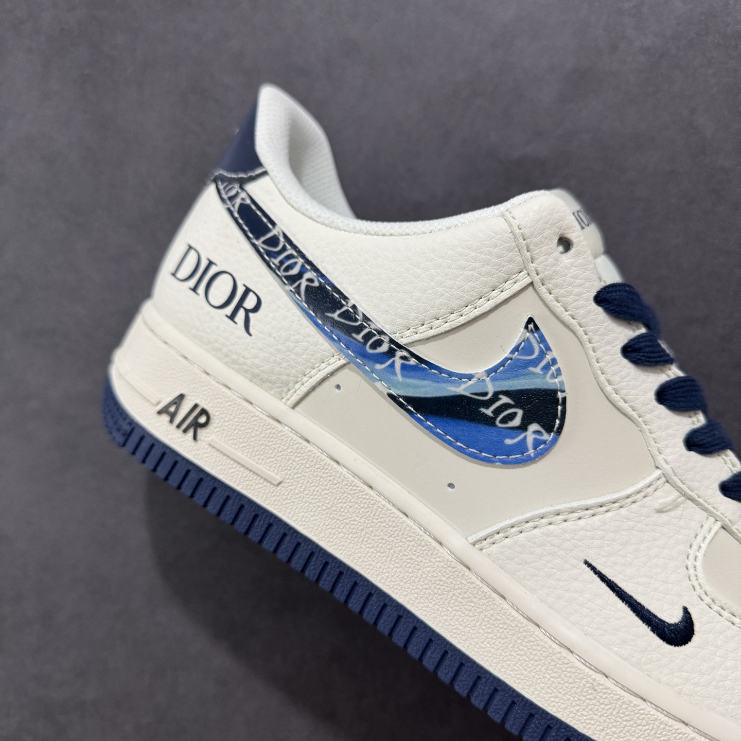 260 定制版Nike Air Force 1'07 Low 迪奥联名 蓝炫彩勾 空军一号低帮休闲板鞋 XS1958-569
