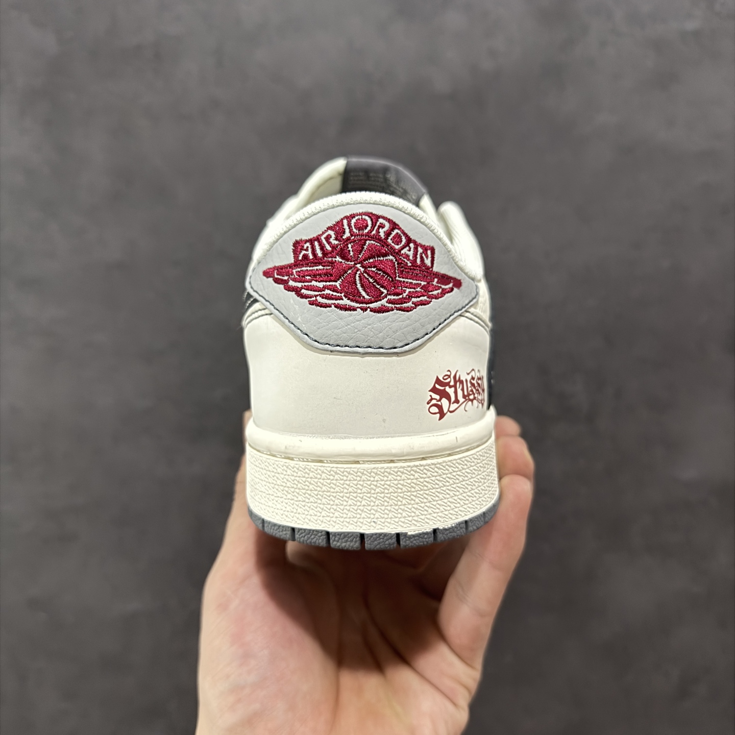 280 定制版Travis Scott x Fragment Design x Air Jordan 1 Low SP AJ1 斯图西联名 黑勾骷髅头 低帮文化休闲板鞋 JJ2508-553