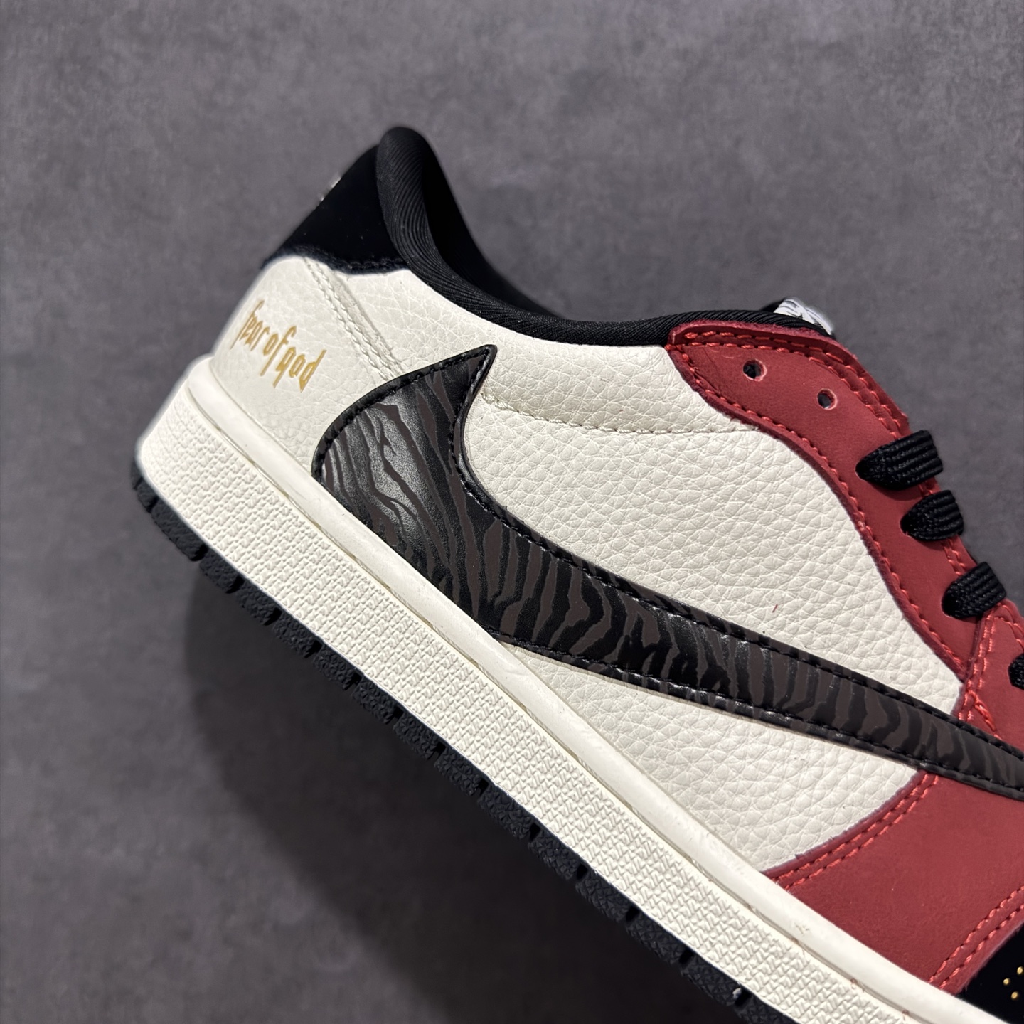 定制版Travis Scott x Fragment Design x Air Jordan 1 Low SP AJ1 FOG联名 拼接酒红 低帮文化休闲板鞋 LD2025-012