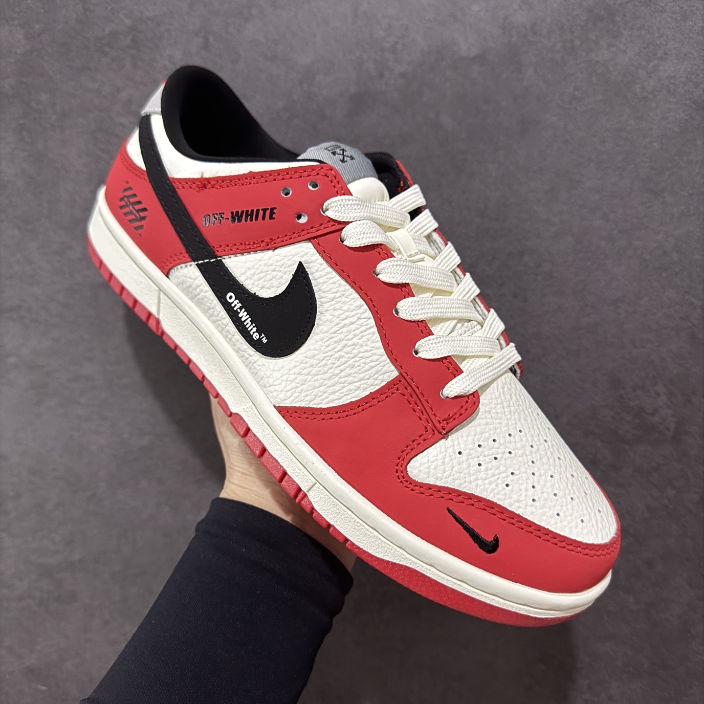 260 定制版Nike SB Dunk Low x OFF-WHITE 白红黑小钩 XY2026-159