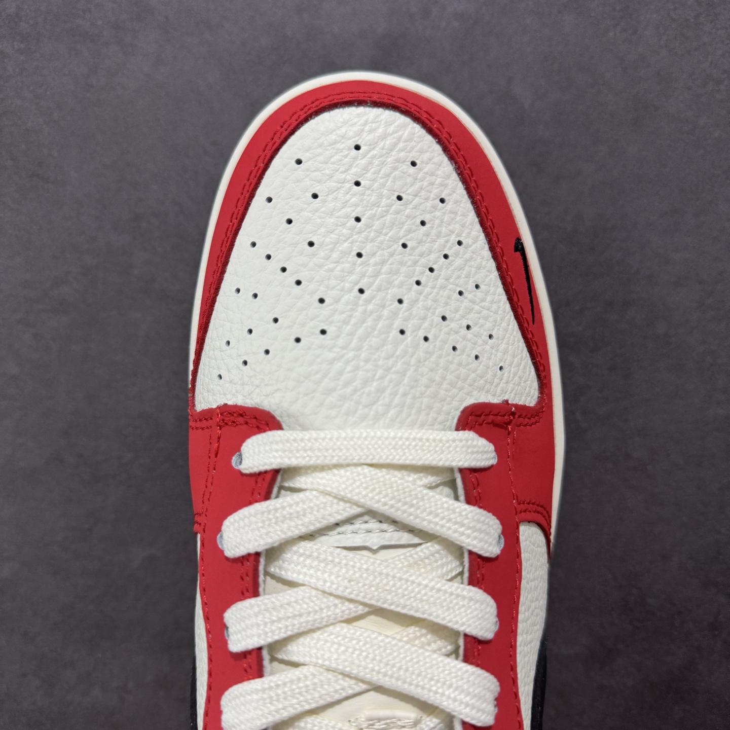 260 定制版Nike SB Dunk Low x OFF-WHITE 白红黑小钩 XY2026-159