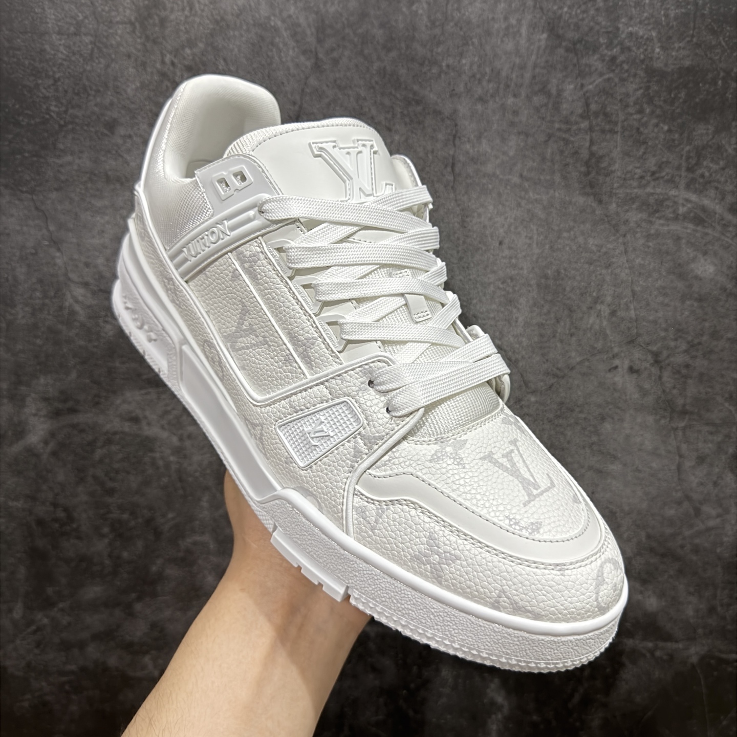 
纯原Louis Vuitton LV Trainer系列 白色暗花
仓库现货 当天可取
私人订单 专