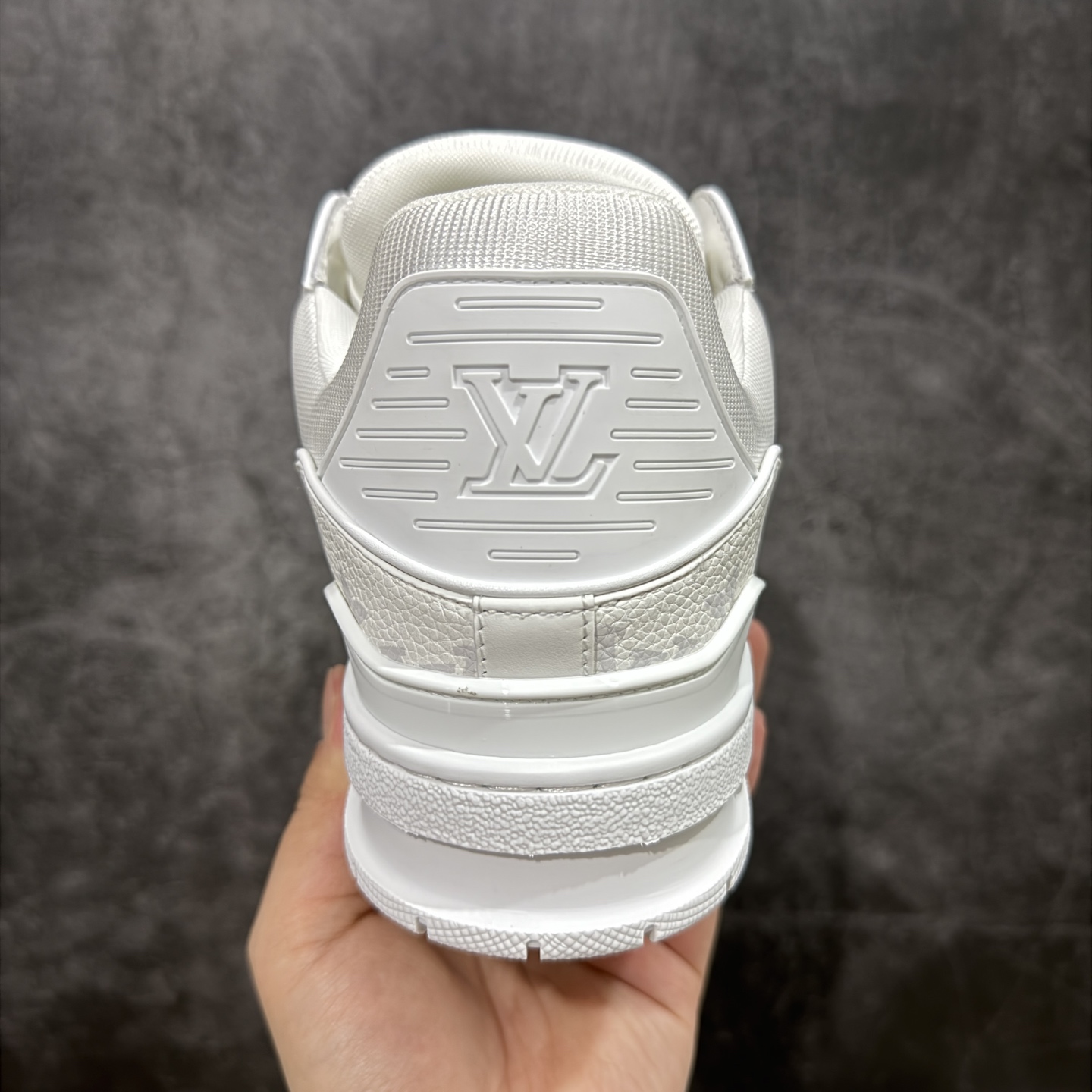  
纯原Louis Vuitton LV Trainer系列 白色暗花
仓库现货 当天可取
私人订单 专