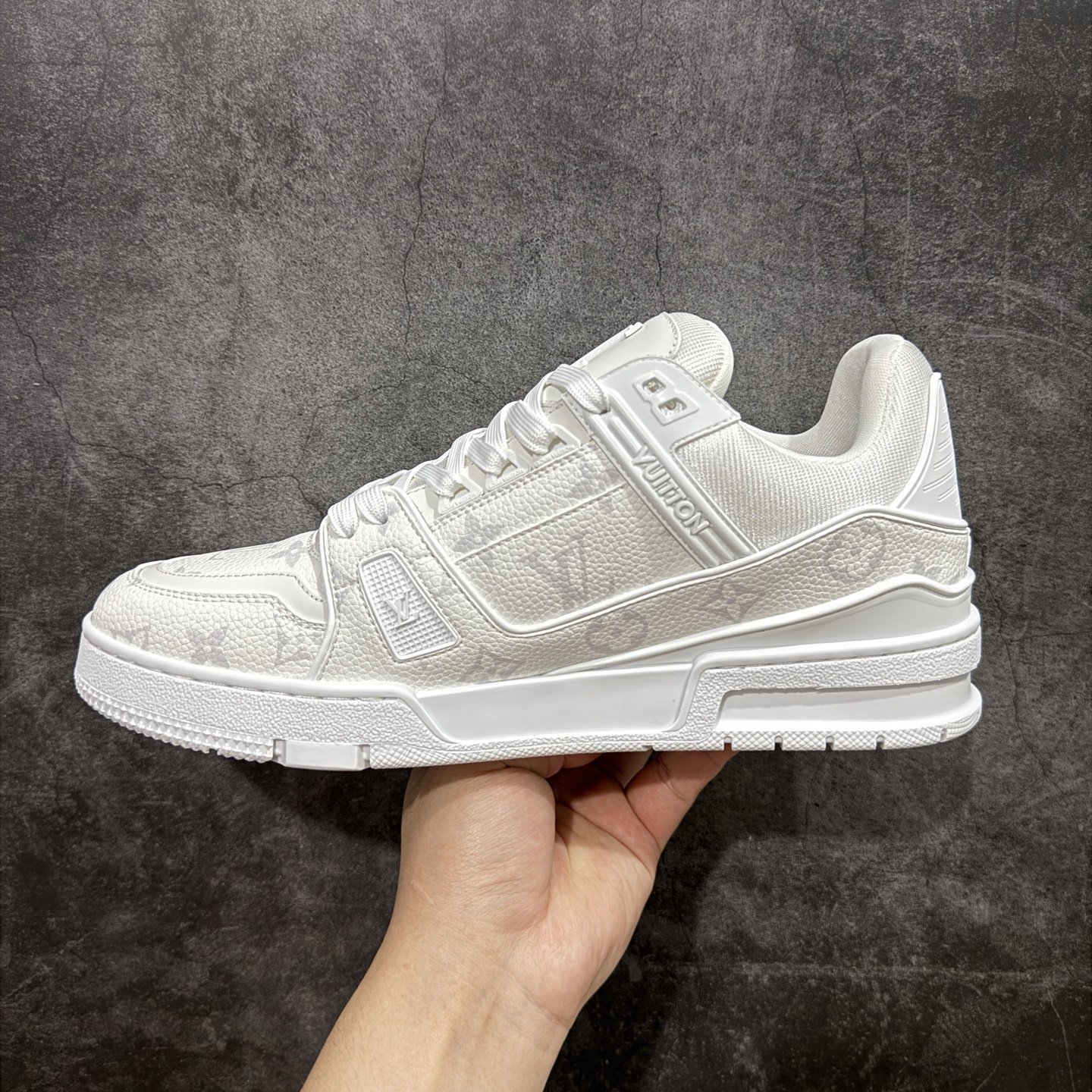  
纯原Louis Vuitton LV Trainer系列 白色暗花
仓库现货 当天可取
私人订单 专