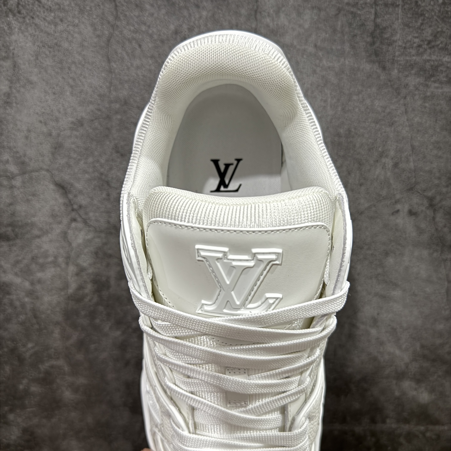  
纯原Louis Vuitton LV Trainer系列 白色暗花
仓库现货 当天可取
私人订单 专