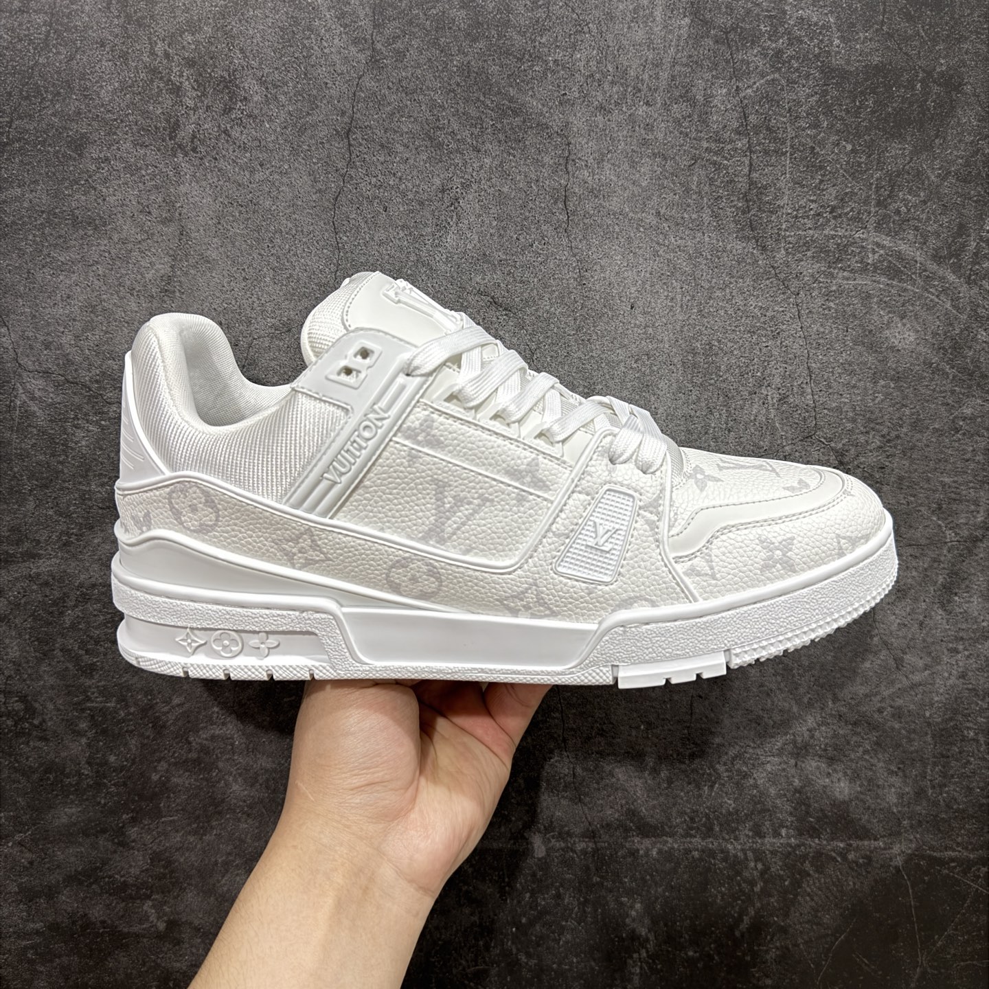  
纯原Louis Vuitton LV Trainer系列 白色暗花
仓库现货 当天可取
私人订单 专