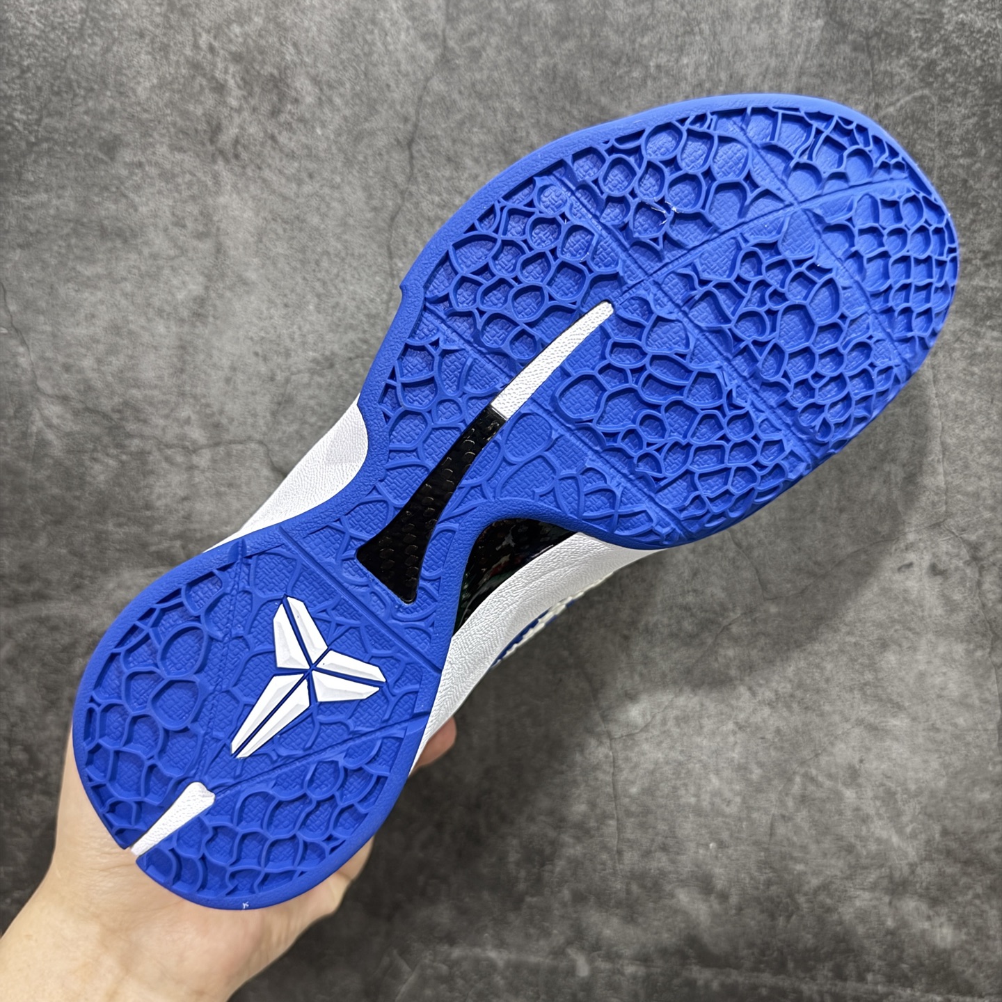 520 Star版本NK Zoom Kobe 6 Protro 科比六代 道奇蓝白 CW2190-400