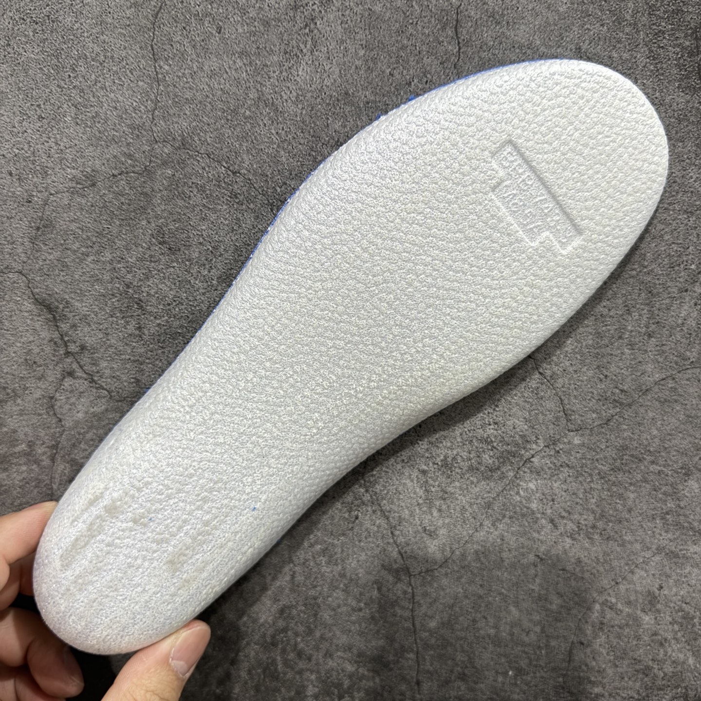 图片[8]-【Star版本】NK Zoom Kobe 6 Protro 科比六代 道奇蓝白 CW2190-400 史上最强复刻 私人团队订单 细节完美对比公司货 前掌超大Zoom Turbo气垫 后掌EVA缓震 真正的原汁原味 还原ZP脚感 全身鞋材卡料色独家定制 唯一正确喷漆工艺Swoosh 正确凹凸蛇鳞工艺 正确鞋面渐变效果 内全置真动飞态线 独立原厂模具 最大尺码达到48.5码 首批不拼图大几率过验 亲测已过 支持各种高强度实战 无需担心 上脚价 补货周期极长 脚宽建议买大半码 科比系列前掌偏窄 不影响二次销售 支持七天无理由退换 尺码：40 40.5 41 42 42.5 43 44 44.5 45 45.5 46 47.5 48.5-选品中心