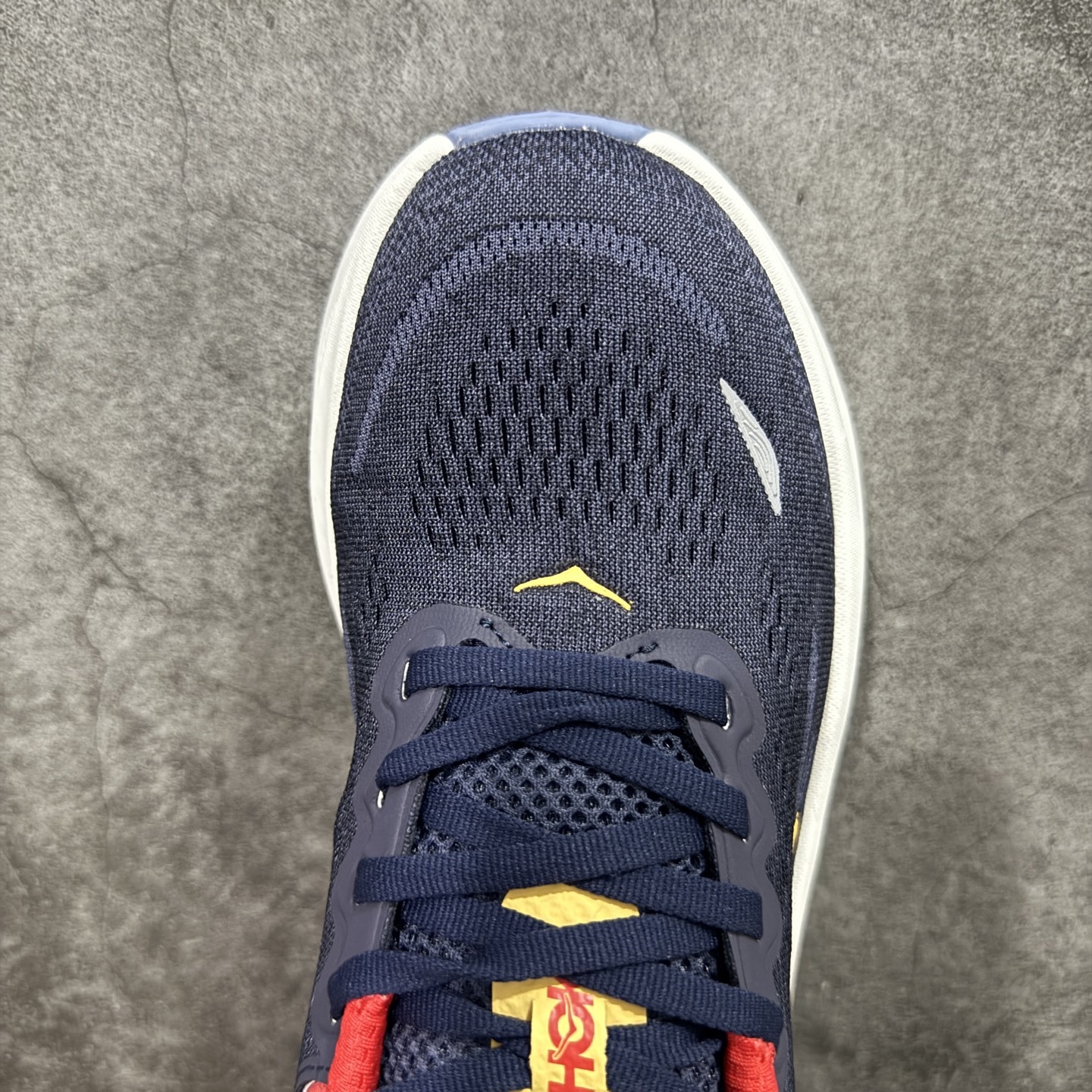 【纯原版】HOKA ONE ONE Bondi 9 WIDE 邦迪九代舒适防滑耐磨低帮休闲跑步鞋