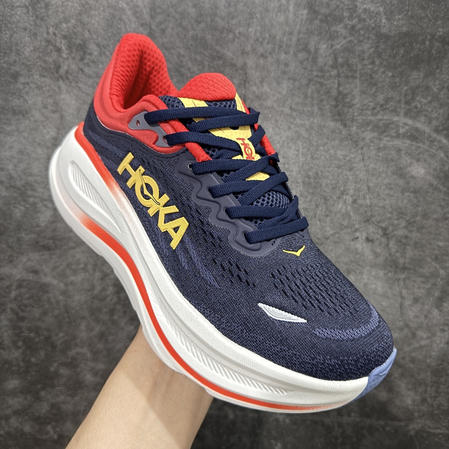 【纯原版】HOKA ONE ONE Bondi 9 WIDE 邦迪九代舒适防滑耐磨低帮休闲跑步鞋
