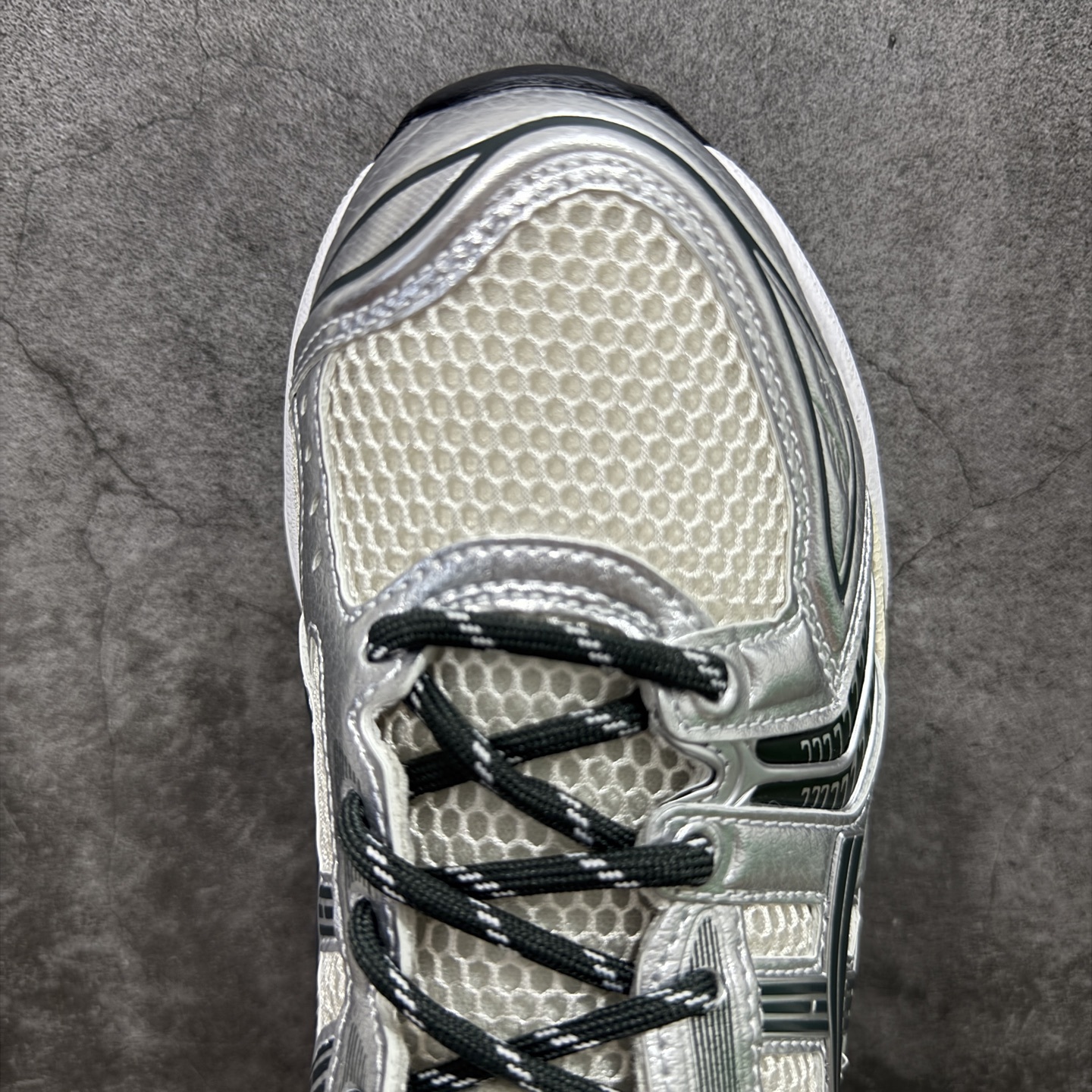 纯原 ASICS GEL-KAYANO 14 亚瑟士系列轻量缓震休闲运动跑步鞋
市场天花板品质
