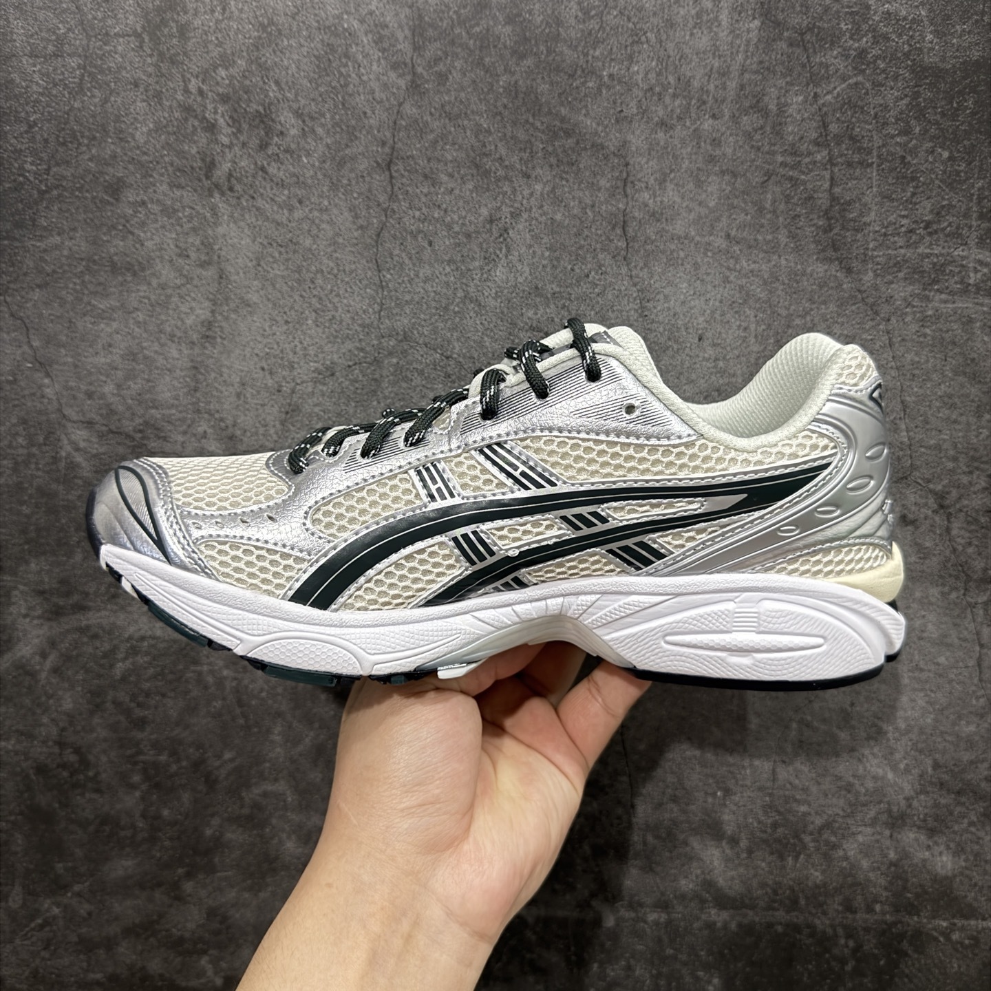 纯原 ASICS GEL-KAYANO 14 亚瑟士系列轻量缓震休闲运动跑步鞋
市场天花板品质