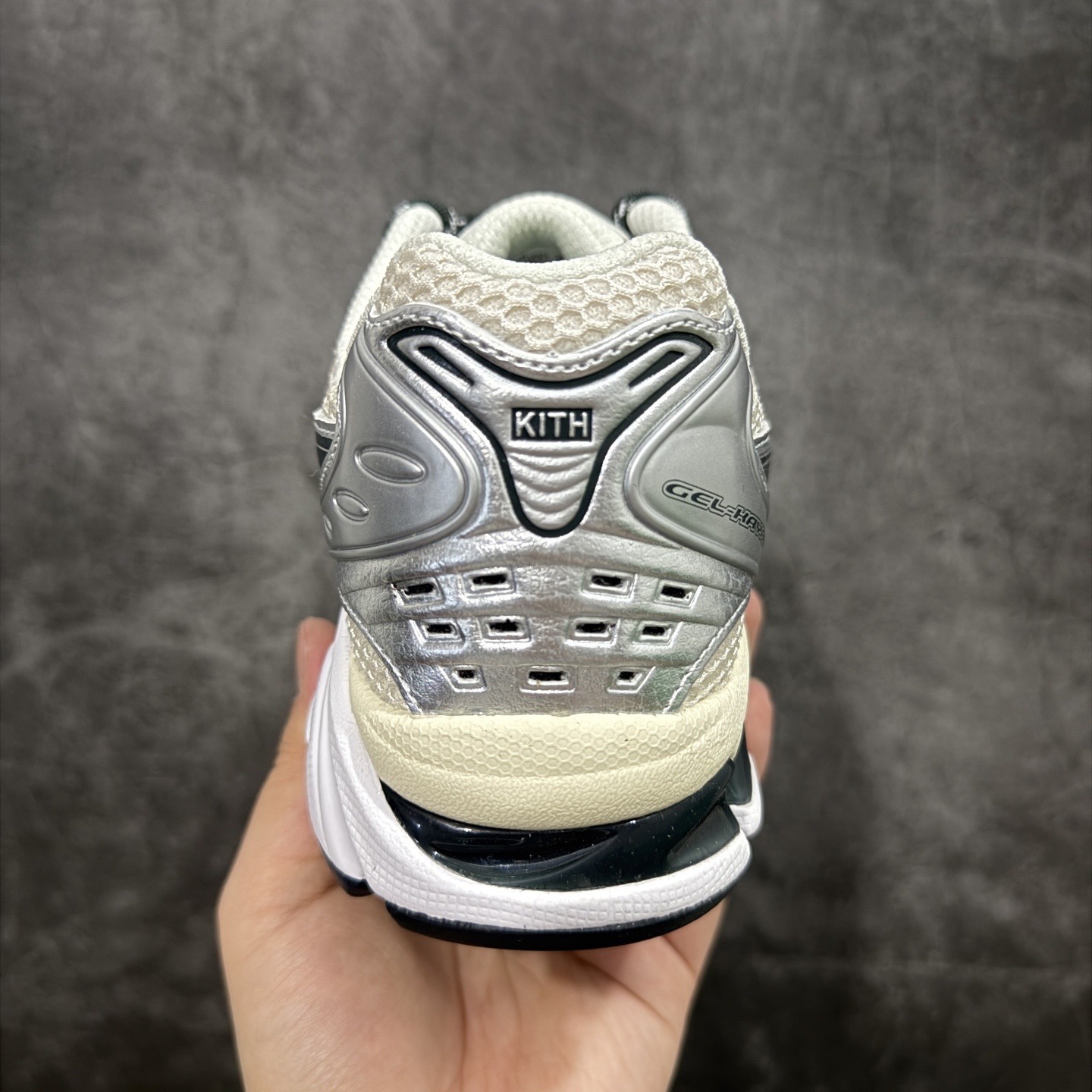 纯原 ASICS GEL-KAYANO 14 亚瑟士系列轻量缓震休闲运动跑步鞋
市场天花板品质
