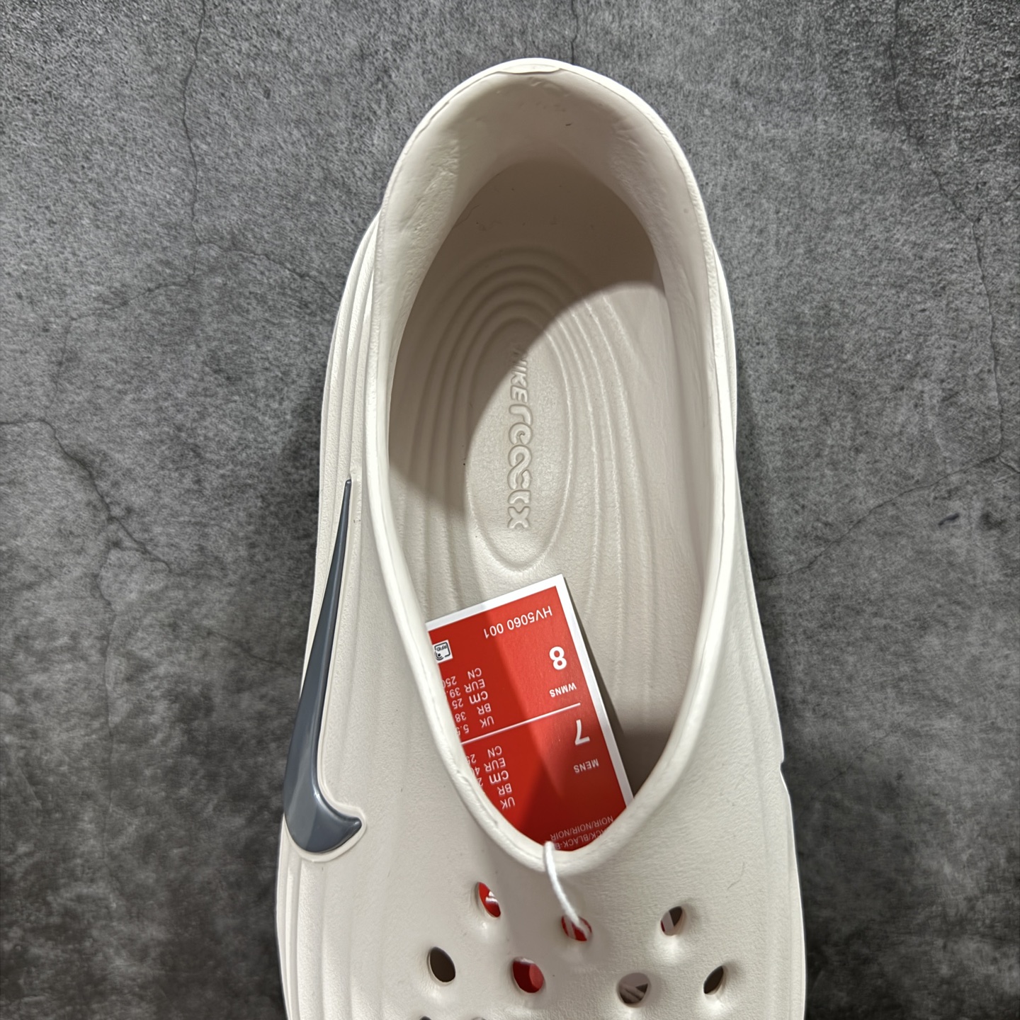 图片[8]-【正确组合底版】NK Reactx Rejuven 8 新款夏季沙滩凉鞋拖鞋洞洞鞋 HV5060-001 采用质感柔软且出众回弹的 ReactX泡绵，发泡组合大底 脚感十分舒适，缔造非凡舒适的日常穿着体验，助你保持活力。 货号：HV5060-001  尺码：36.5 38 39 40 41 42 43 44 45-选品中心