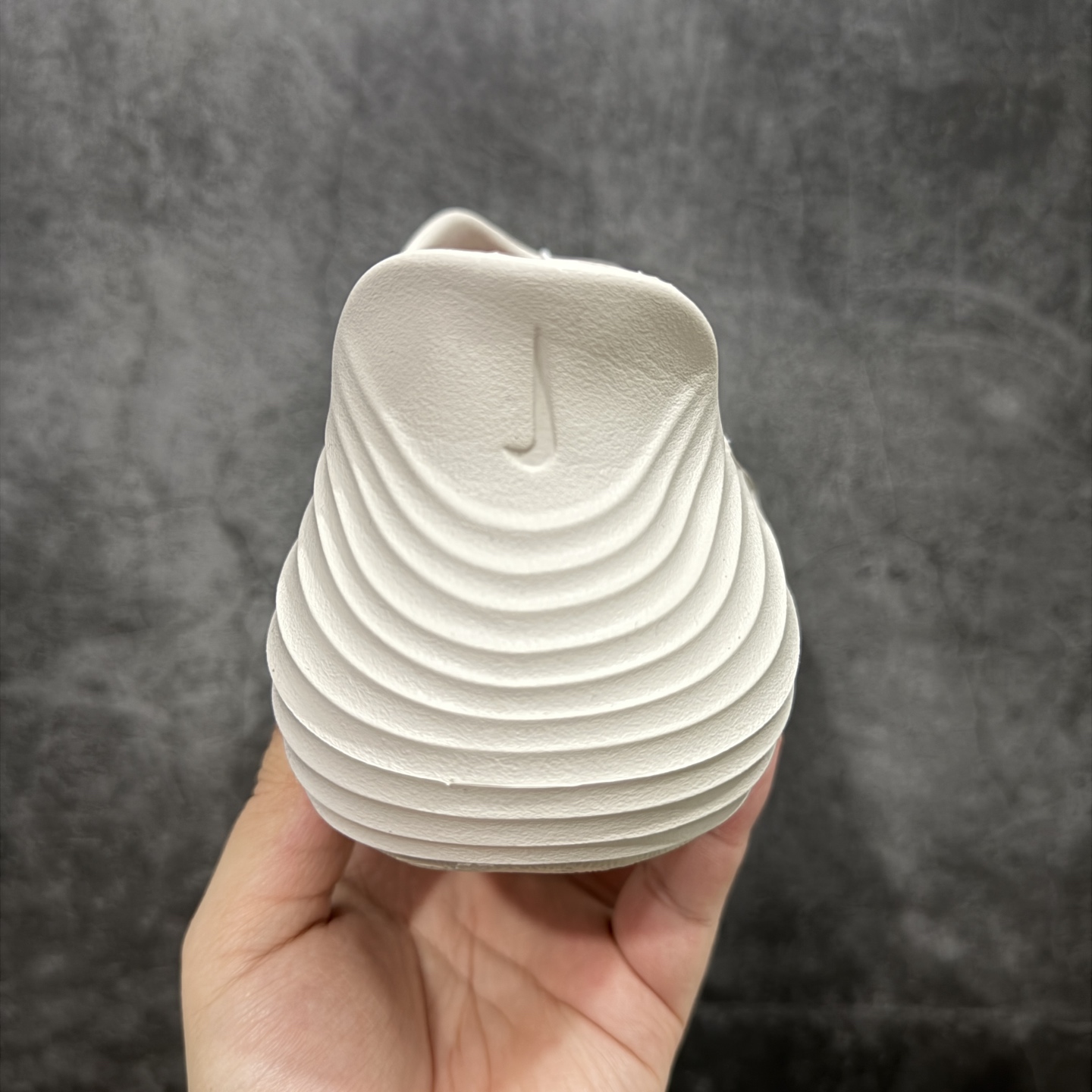 图片[4]-【正确组合底版】NK Reactx Rejuven 8 新款夏季沙滩凉鞋拖鞋洞洞鞋 HV5060-001 采用质感柔软且出众回弹的 ReactX泡绵，发泡组合大底 脚感十分舒适，缔造非凡舒适的日常穿着体验，助你保持活力。 货号：HV5060-001  尺码：36.5 38 39 40 41 42 43 44 45-选品中心