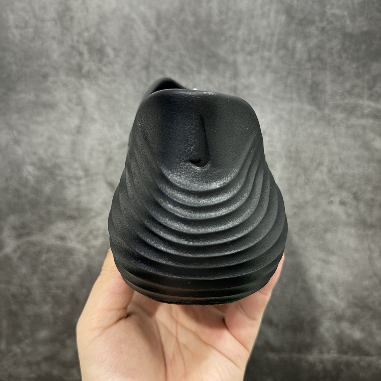 图片[4]-【正确组合底版】NK Reactx Rejuven 8 新款夏季沙滩凉鞋拖鞋洞洞鞋 HV5060-001 采用质感柔软且出众回弹的 ReactX泡绵，发泡组合大底 脚感十分舒适，缔造非凡舒适的日常穿着体验，助你保持活力。 货号：HV5060-001  尺码：36.5 38 39 40 41 42 43 44 45-选品中心