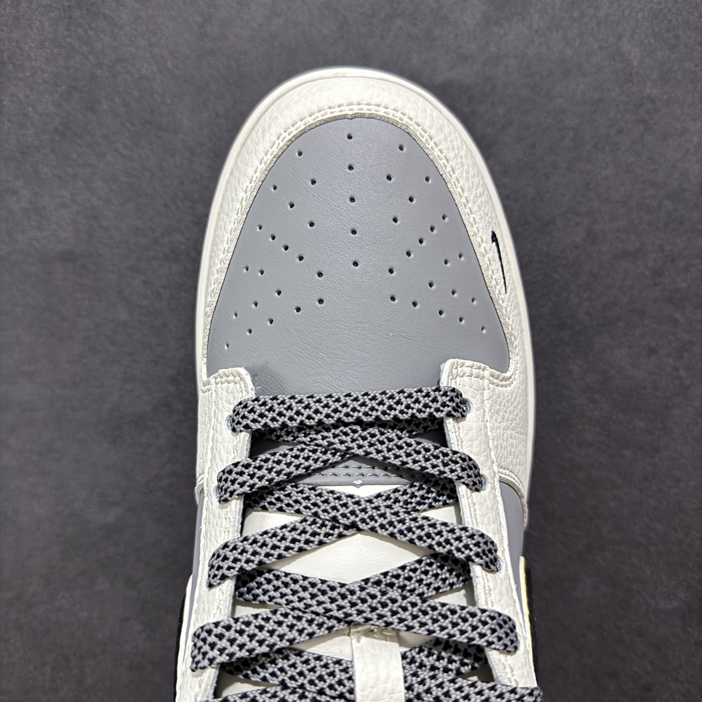 280 定制版Nike SB Dunk Low 小米联名 Su7 Ultru 周年高端定制 低帮休闲板鞋 XX3168-166