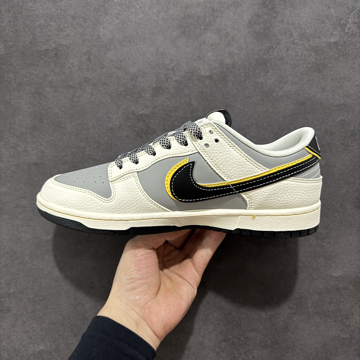 280 定制版Nike SB Dunk Low 小米联名 Su7 Ultru 周年高端定制 低帮休闲板鞋 XX3168-166