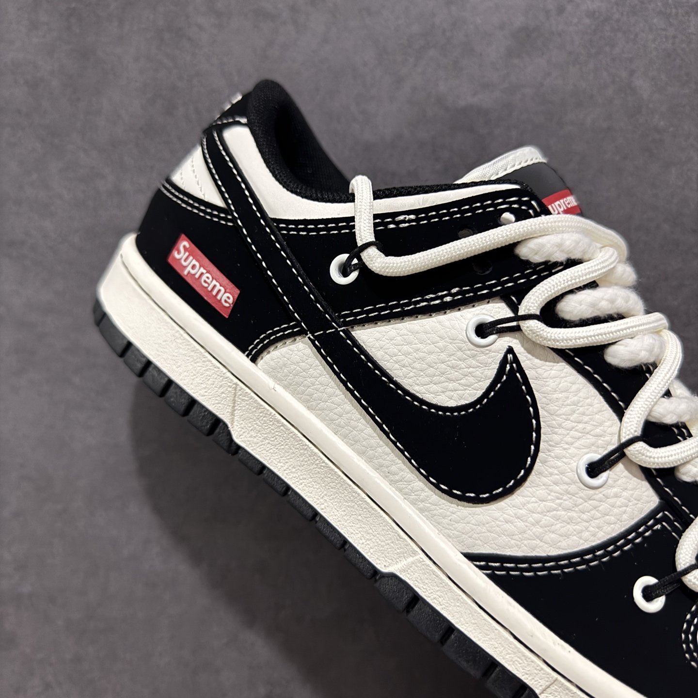 300 定制版Nike SB Dunk Low SUP系列 绑带黑白黑勾 周年高端定制 低帮休闲板鞋 YX5066-280