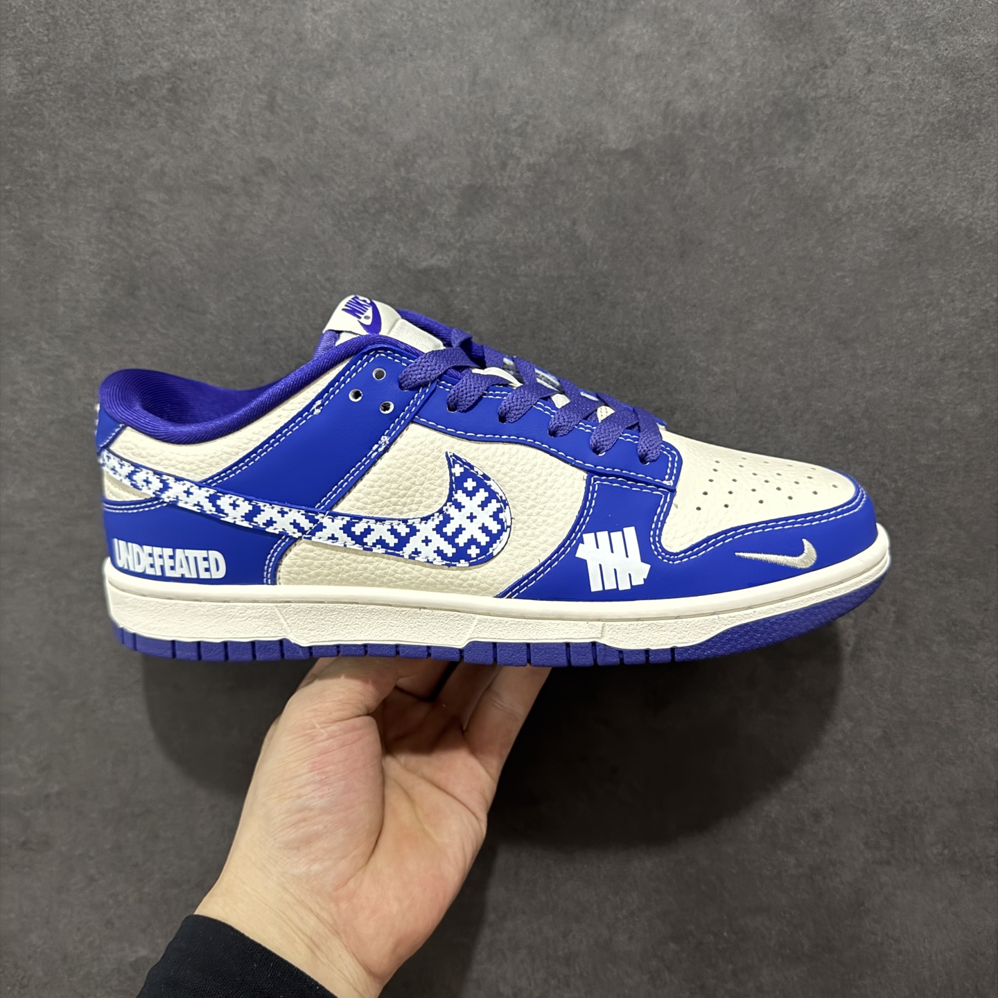 280 定制版Nike SB Dunk Low UN系列 马赛克蓝勾 周年高端定制 低帮休闲板鞋 KK1333-045