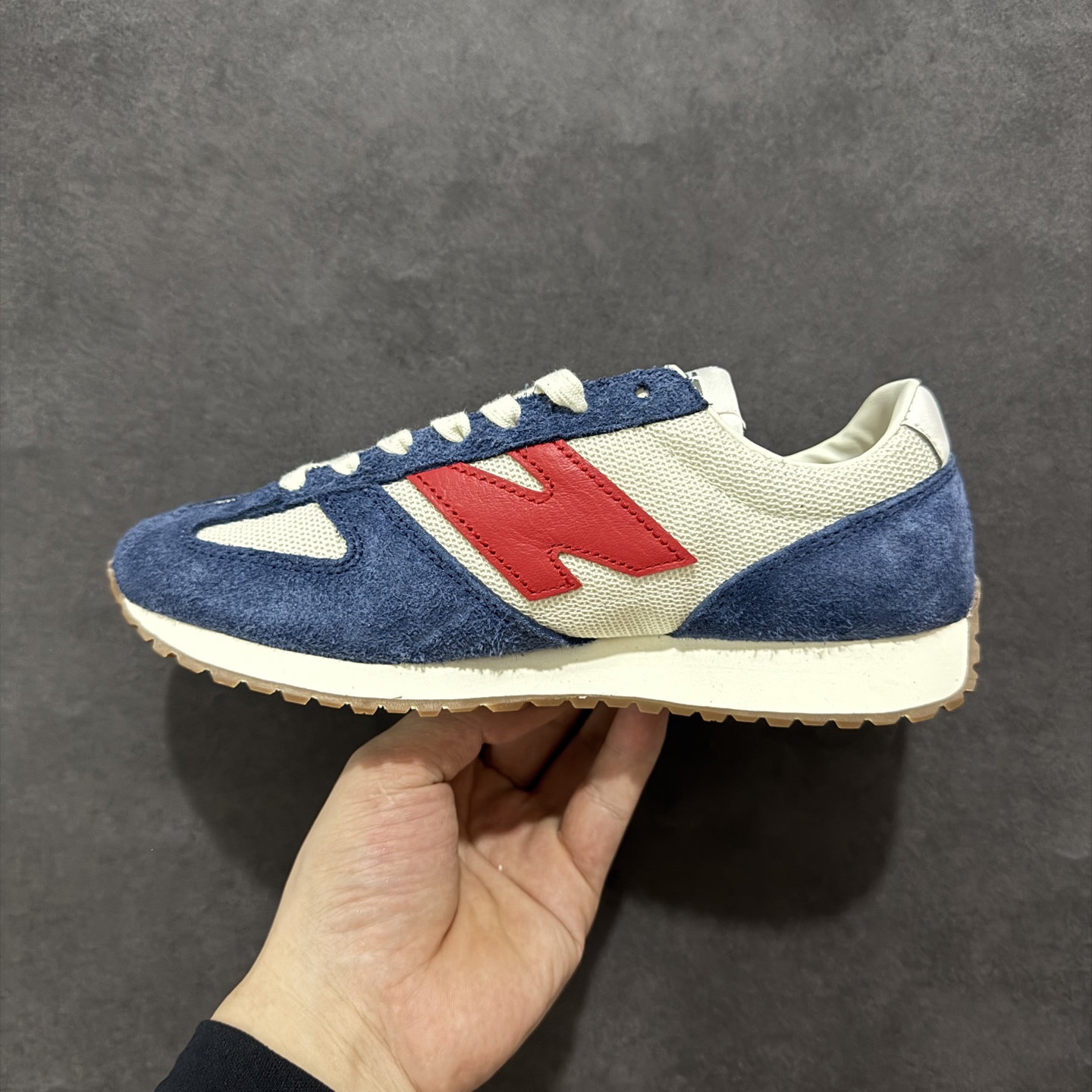 170 New Balance NB 471 系列 鞋款特别附赠两双带有品牌标识的限定配色鞋带 U471AK