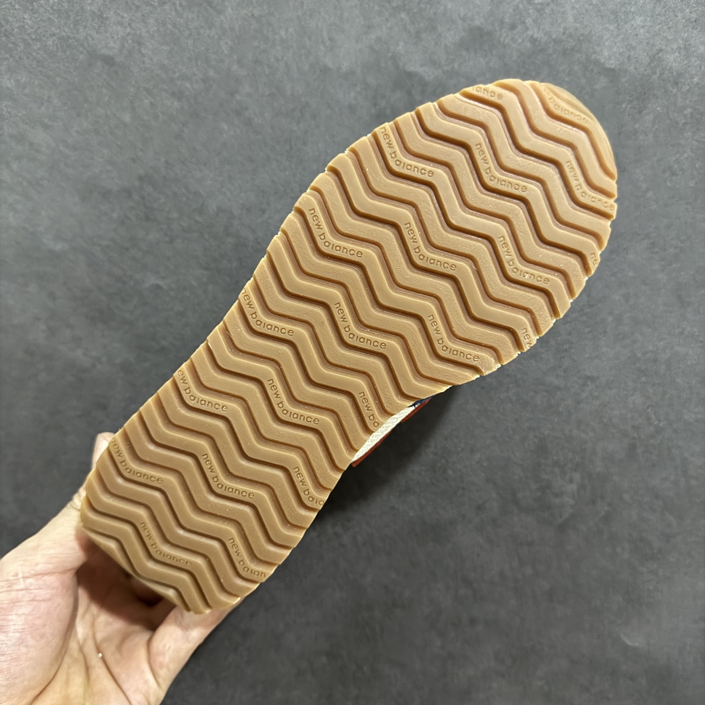 170 New Balance NB 471 系列 鞋款特别附赠两双带有品牌标识的限定配色鞋带 U471AK