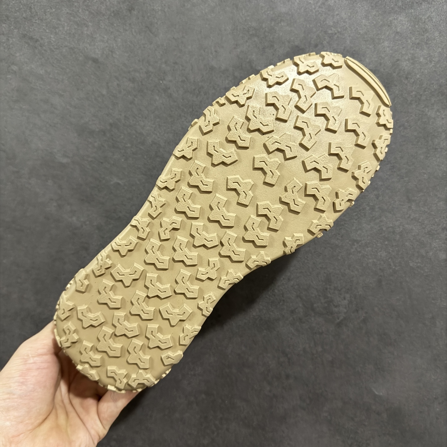 240 ECCO爱步男鞋夏季网眼鞋透气运动鞋网面休闲鞋