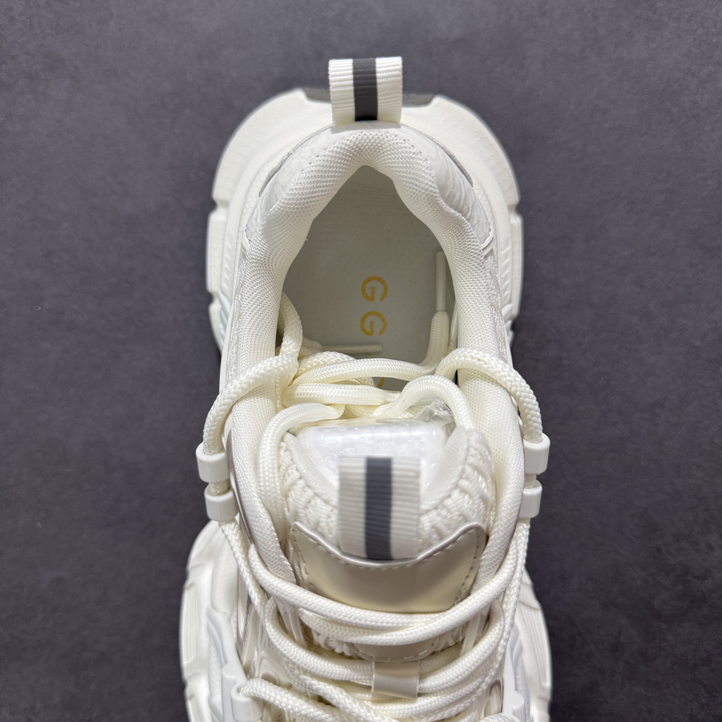 图片[7]-【公司级】GG-CC Chunky Low 休闲时尚运动老爹鞋系列 #广东大厂出品 完美细节 25ss春季新款 大长腿 时髦look轻松定格 不费力展现率性氛围 酷帅机能风不规则设计大底 GGcc灰色网布拼色造型设计 轻便舒适百搭 不管怎么搭都敲好看~ 尺码： 35 36 37 38 39 40-选品中心