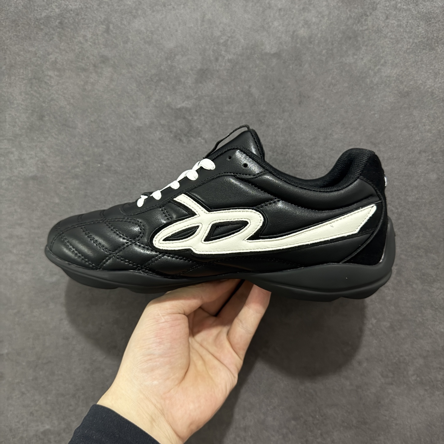 图片[2]-【公司级】GOOD BAI 白敬亭同款 复古时尚流浪鞋 广东大厂货 2025春夏新品 网纹格 赛车鞋设计搭配做旧效果 是又酷又浪漫 千禧复古感 脚感特别 轻盈舒适~ 内增高设计 穿着更好搭配 尺码：35 36 37 38 39 40-选品中心