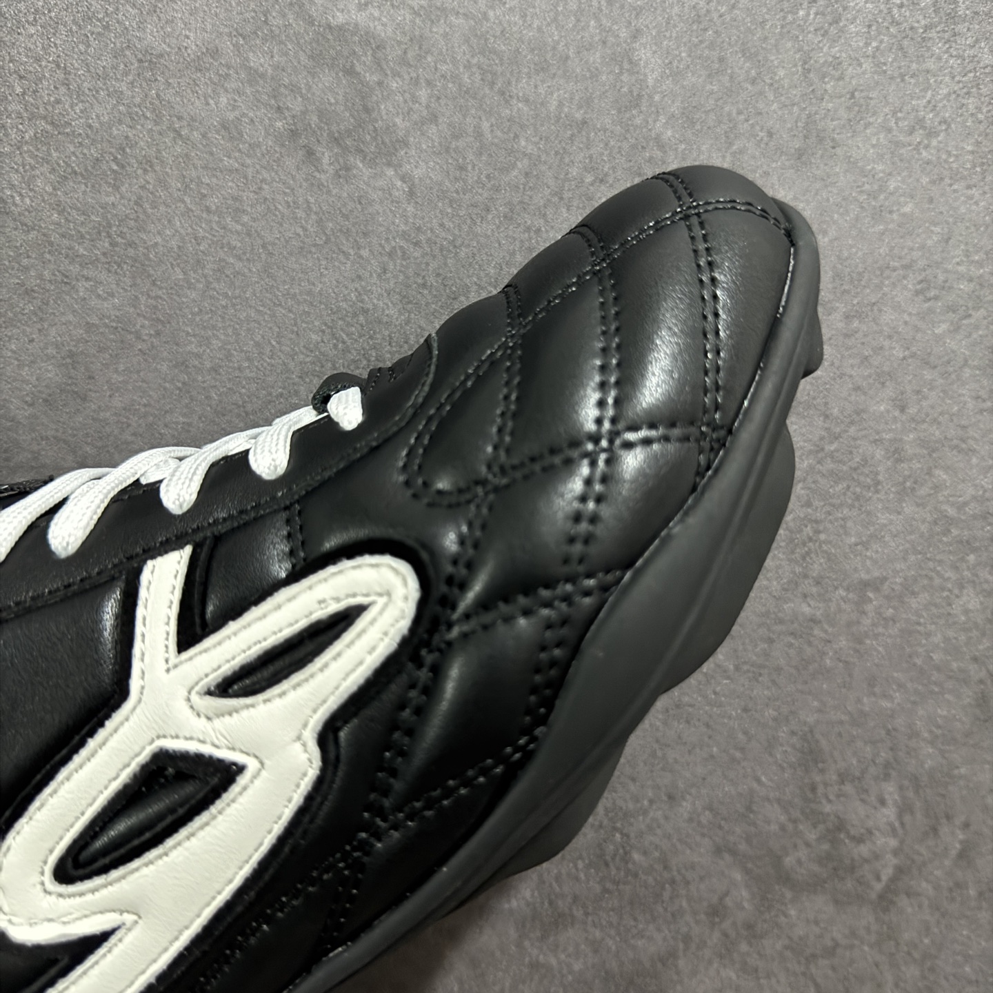 图片[5]-【公司级】GOOD BAI 白敬亭同款 复古时尚流浪鞋 广东大厂货 2025春夏新品 网纹格 赛车鞋设计搭配做旧效果 是又酷又浪漫 千禧复古感 脚感特别 轻盈舒适~ 内增高设计 穿着更好搭配 尺码：35 36 37 38 39 40-选品中心