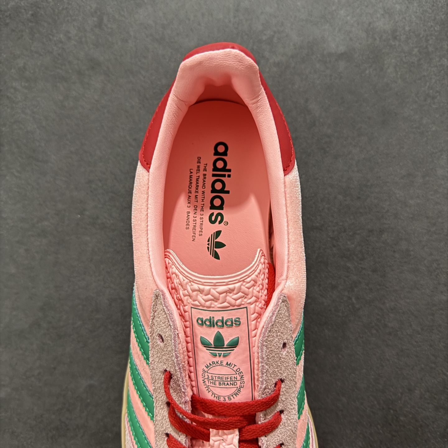 170 正确版AD Originals Gazelle INdoor END 樱花粉丝绒三叶草休闲防滑耐磨低帮板鞋 JI2713