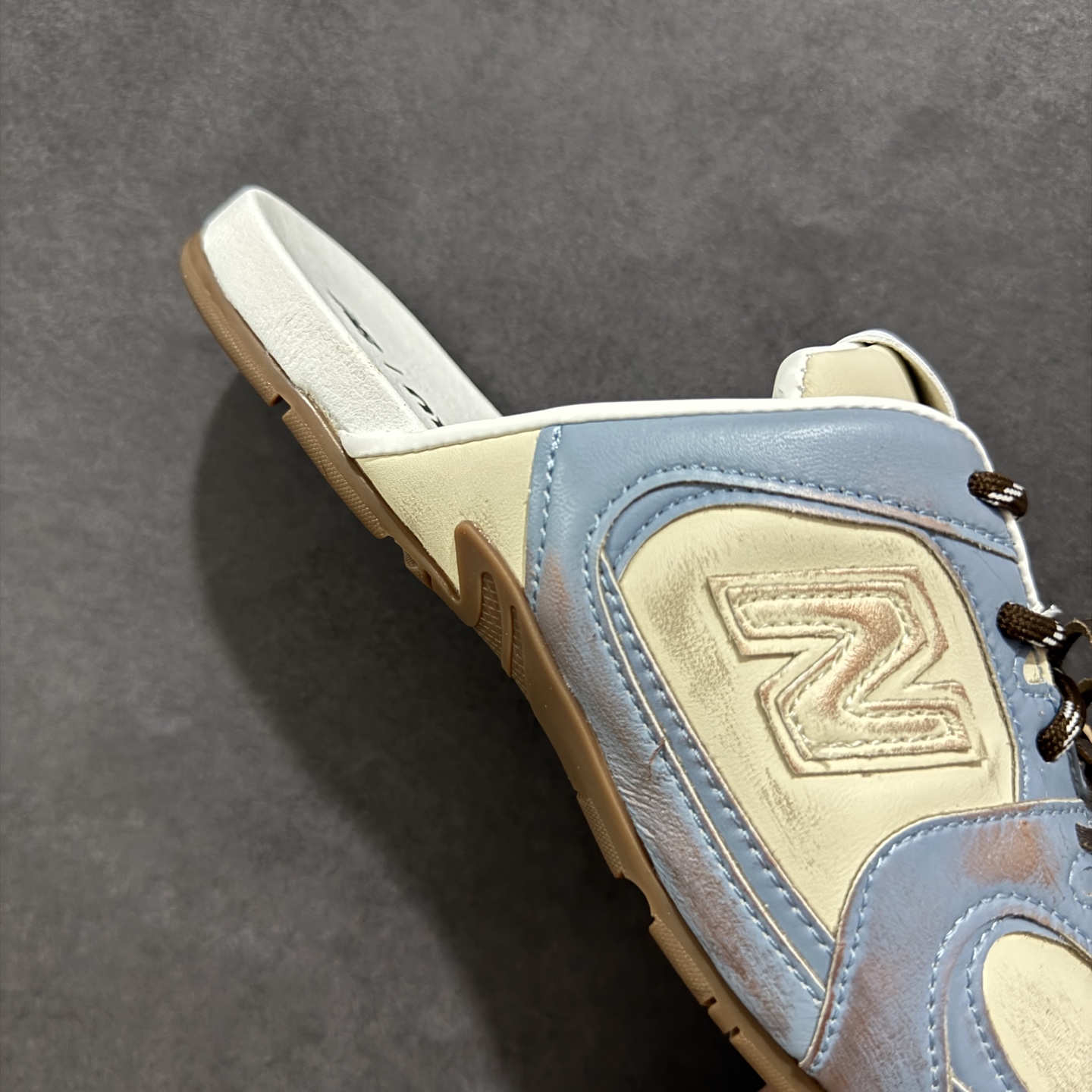 240 MiuMiu x New Balance 530系列 意大利奢侈品牌/缪缪联名款